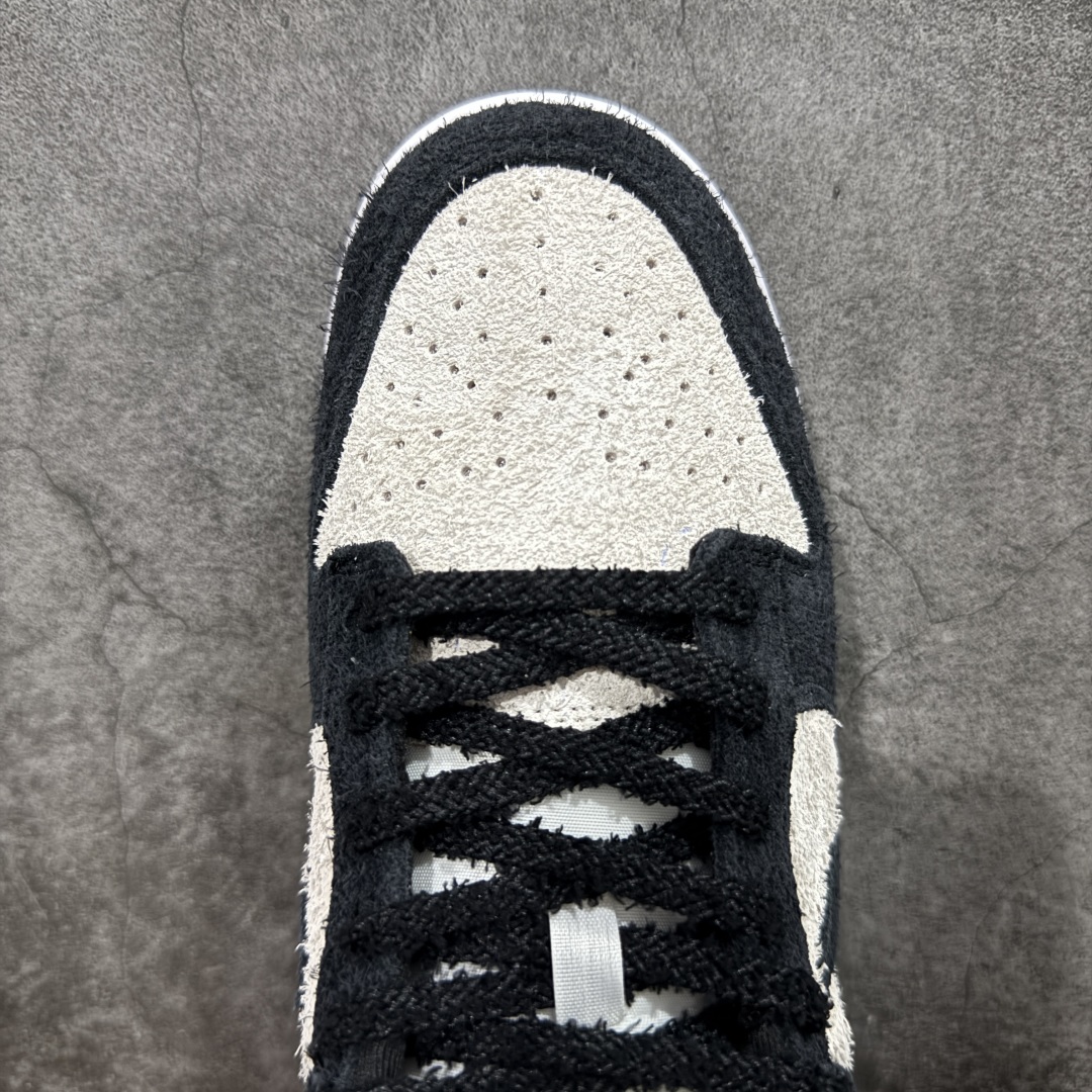 NikeDunk Low