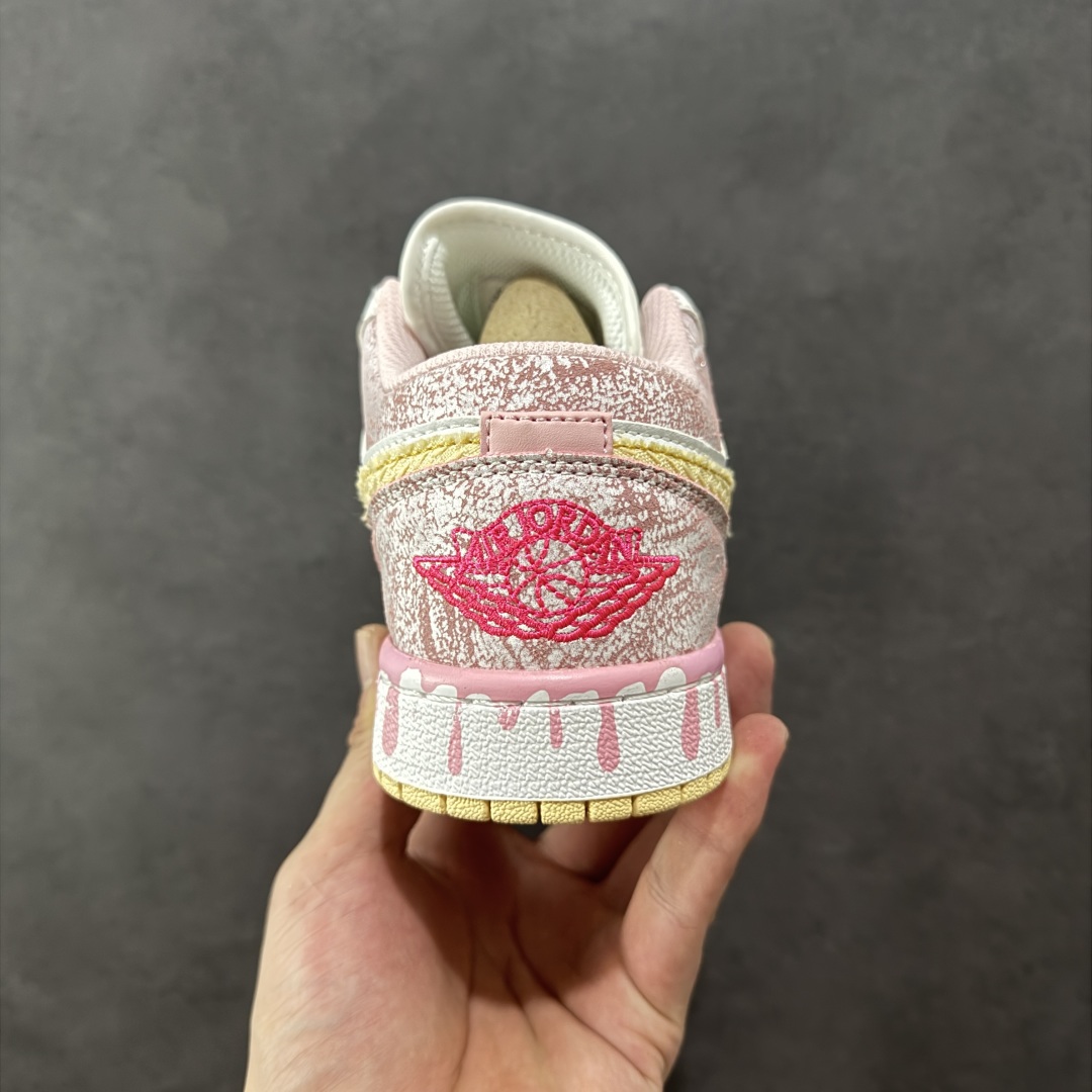 图片[4]-【头层S版】Air Jordan AJ1 Low 低帮系列 全新流水线出品 全配色原鞋对照 原楦原纸板开发 客订头层皮料 全鞋电脑针车 私模大底正确咬花克重内置气垫 原盒内外原标 完美零毛边处理 多重QC质检 超越公司货的品控标准 实实在在的免检产品 货号：CW7104-601 尺码：36-45半-选品中心