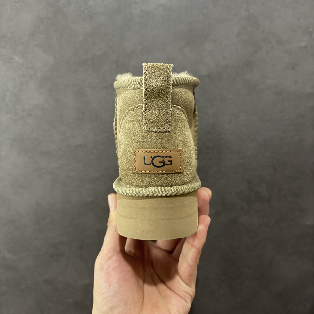 图片[4]-【顶级Y版】UGG 5092 经典秋冬羊皮毛一体雪地靴 周冬雨厚底3cm 桑坡大厂直供 拒绝高利润 区别杀猪版本 隆丰A级澳洲进口羊皮毛一体 完全遵循ZP工艺流程 代工厂原厂版师 秉承无原鞋不开发选择 注重每一处细节 市面最正版型 TREADLITE\”轻翼\”科技外底 轻便/耐用/柔韧/桩型 翻毛皮鞋面 细腻亲肤再生聚酯纤维滚边 舒适易打理 保暖性佳 UGG plush™ 里衬和内底 茸软亲肤 舒适暖足 经典鞋型搭配轻盈厚底 稳稳拿捏秋冬出街时髦造型 Treadlite by UGG 轻翼大底 轻盈缓震 为双足减负 舒适轻便 助你轻松畅玩整天 尺码：35 36 37 38 39 40-选品中心
