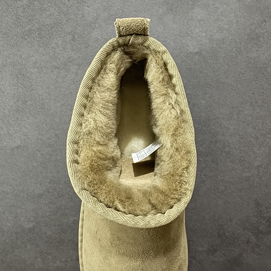 图片[7]-【顶级Y版】UGG 5092 经典秋冬羊皮毛一体雪地靴 周冬雨厚底3cm 桑坡大厂直供 拒绝高利润 区别杀猪版本 隆丰A级澳洲进口羊皮毛一体 完全遵循ZP工艺流程 代工厂原厂版师 秉承无原鞋不开发选择 注重每一处细节 市面最正版型 TREADLITE\”轻翼\”科技外底 轻便/耐用/柔韧/桩型 翻毛皮鞋面 细腻亲肤再生聚酯纤维滚边 舒适易打理 保暖性佳 UGG plush™ 里衬和内底 茸软亲肤 舒适暖足 经典鞋型搭配轻盈厚底 稳稳拿捏秋冬出街时髦造型 Treadlite by UGG 轻翼大底 轻盈缓震 为双足减负 舒适轻便 助你轻松畅玩整天 尺码：35 36 37 38 39 40-选品中心
