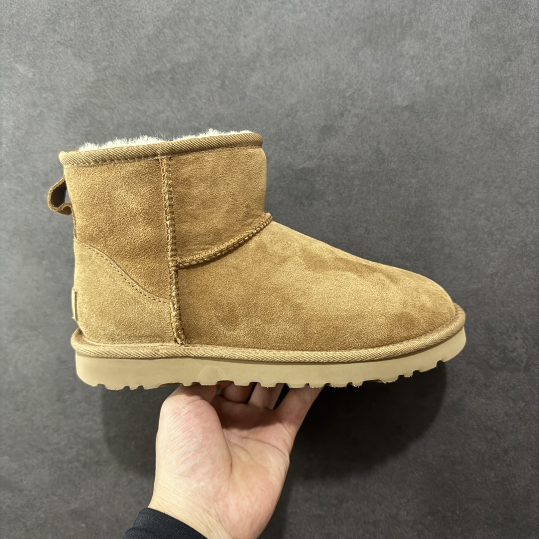 【顶级Y版】UGG 6222 经典秋冬羊皮毛一体雪地靴 桑坡大厂直供 拒绝高利润 区别杀猪版本 隆丰A级澳洲进口羊皮毛一体 完全遵循ZP工艺流程 代工厂原厂版师 秉承无原鞋不开发选择 注重每一处细节 市面最正版型 TREADLITE\