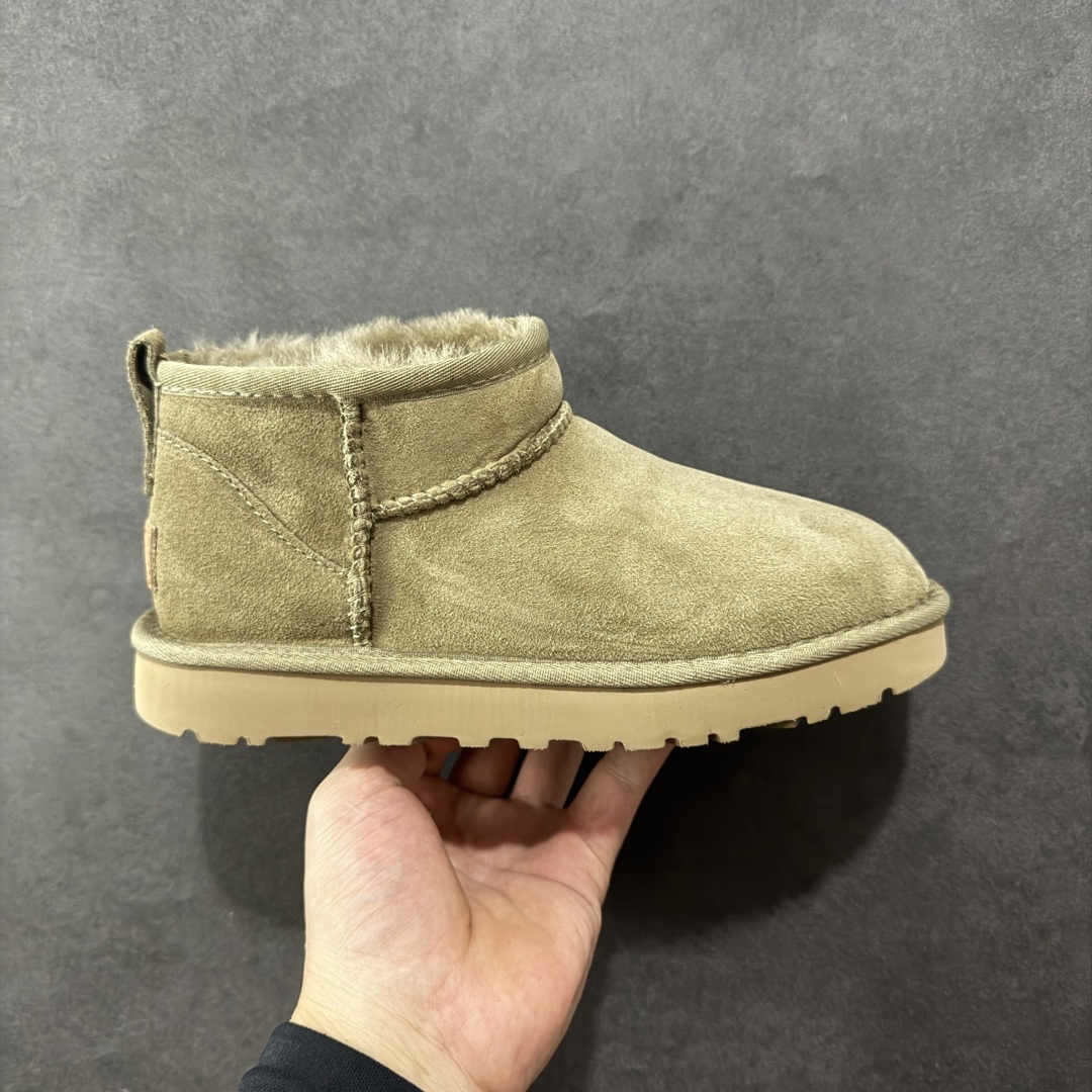 【顶级Y版】UGG 6109 经典秋冬羊皮毛一体雪地靴 桑坡大厂直供 拒绝高利润 区别杀猪版本 隆丰A级澳洲进口羊皮毛一体 完全遵循ZP工艺流程 代工厂原厂版师 秉承无原鞋不开发选择 注重每一处细节 市面最正版型 TREADLITE\