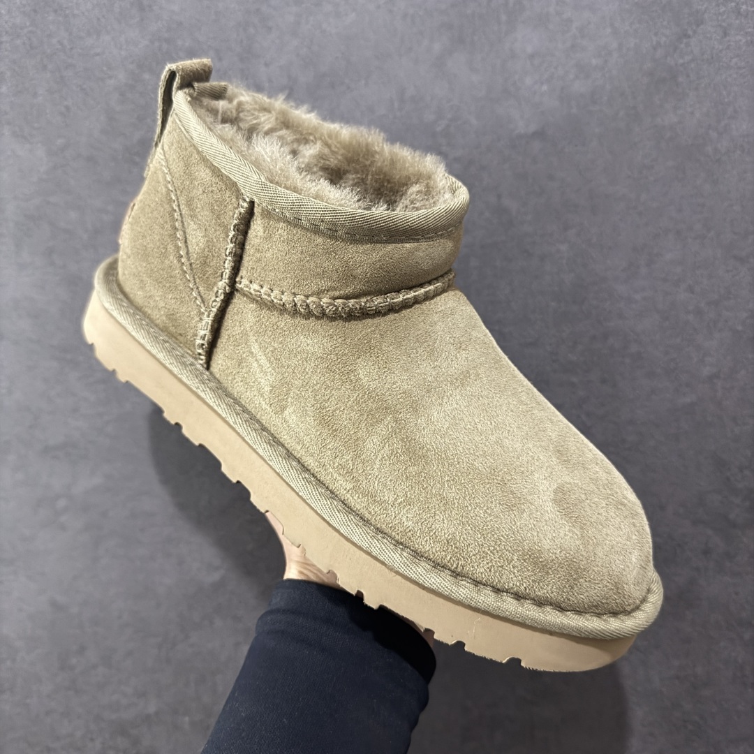 图片[3]-【顶级Y版】UGG 6109 经典秋冬羊皮毛一体雪地靴 桑坡大厂直供 拒绝高利润 区别杀猪版本 隆丰A级澳洲进口羊皮毛一体 完全遵循ZP工艺流程 代工厂原厂版师 秉承无原鞋不开发选择 注重每一处细节 市面最正版型 TREADLITE\”轻翼\”科技外底 轻便/耐用/柔韧/桩型 翻毛皮鞋面 细腻亲肤再生聚酯纤维滚边 舒适易打理 保暖性佳 UGG plush™ 里衬和内底 茸软亲肤 舒适暖足 经典鞋型搭配轻盈厚底 稳稳拿捏秋冬出街时髦造型 Treadlite by UGG 轻翼大底 轻盈缓震 为双足减负 舒适轻便 助你轻松畅玩整天 尺码：35 36 37 38 39 40-选品中心