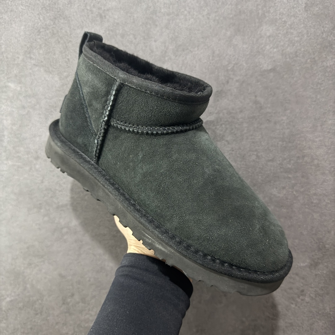 图片[3]-【顶级Y版】UGG 6109 经典秋冬羊皮毛一体雪地靴 桑坡大厂直供 拒绝高利润 区别杀猪版本 隆丰A级澳洲进口羊皮毛一体 完全遵循ZP工艺流程 代工厂原厂版师 秉承无原鞋不开发选择 注重每一处细节 市面最正版型 TREADLITE\”轻翼\”科技外底 轻便/耐用/柔韧/桩型 翻毛皮鞋面 细腻亲肤再生聚酯纤维滚边 舒适易打理 保暖性佳 UGG plush™ 里衬和内底 茸软亲肤 舒适暖足 经典鞋型搭配轻盈厚底 稳稳拿捏秋冬出街时髦造型 Treadlite by UGG 轻翼大底 轻盈缓震 为双足减负 舒适轻便 助你轻松畅玩整天 尺码：35 36 37 38 39 40-选品中心