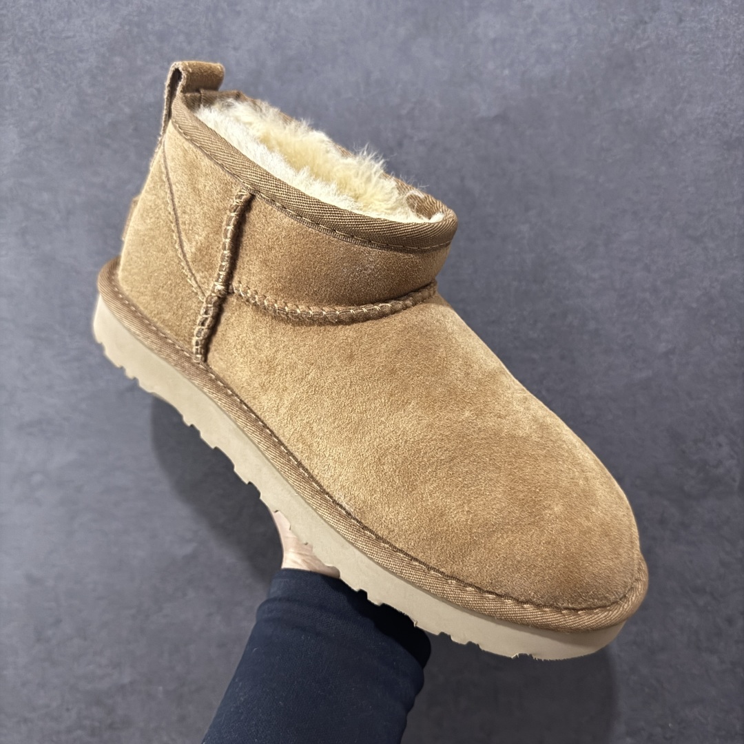 图片[3]-【顶级Y版】UGG 6109 经典秋冬羊皮毛一体雪地靴 桑坡大厂直供 拒绝高利润 区别杀猪版本 隆丰A级澳洲进口羊皮毛一体 完全遵循ZP工艺流程 代工厂原厂版师 秉承无原鞋不开发选择 注重每一处细节 市面最正版型 TREADLITE\”轻翼\”科技外底 轻便/耐用/柔韧/桩型 翻毛皮鞋面 细腻亲肤再生聚酯纤维滚边 舒适易打理 保暖性佳 UGG plush™ 里衬和内底 茸软亲肤 舒适暖足 经典鞋型搭配轻盈厚底 稳稳拿捏秋冬出街时髦造型 Treadlite by UGG 轻翼大底 轻盈缓震 为双足减负 舒适轻便 助你轻松畅玩整天 尺码：35 36 37 38 39 40-选品中心