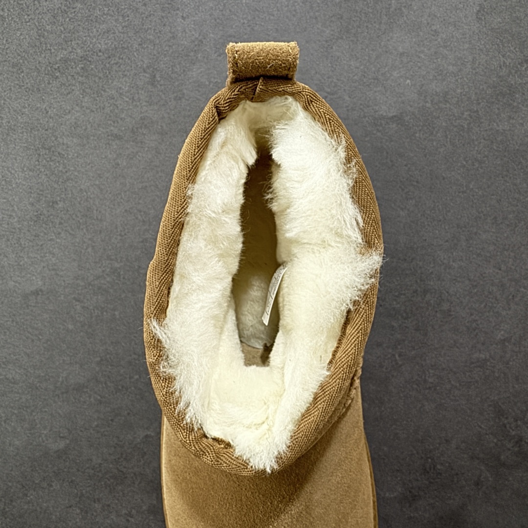 图片[7]-【顶级Y版】UGG 5092 经典秋冬羊皮毛一体雪地靴 周冬雨厚底5cm 桑坡大厂直供 拒绝高利润 区别杀猪版本 隆丰A级澳洲进口羊皮毛一体 完全遵循ZP工艺流程 代工厂原厂版师 秉承无原鞋不开发选择 注重每一处细节 市面最正版型 TREADLITE\”轻翼\”科技外底 轻便/耐用/柔韧/桩型 翻毛皮鞋面 细腻亲肤再生聚酯纤维滚边 舒适易打理 保暖性佳 UGG plush™ 里衬和内底 茸软亲肤 舒适暖足 经典鞋型搭配轻盈厚底 稳稳拿捏秋冬出街时髦造型 Treadlite by UGG 轻翼大底 轻盈缓震 为双足减负 舒适轻便 助你轻松畅玩整天 尺码：35 36 37 38 39 40-选品中心