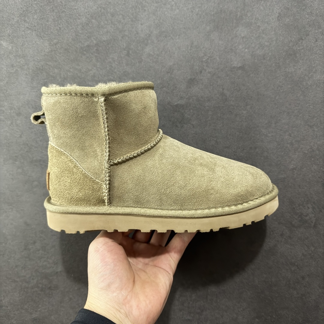 【顶级Y版】UGG 6222 经典秋冬羊皮毛一体雪地靴 桑坡大厂直供 拒绝高利润 区别杀猪版本 隆丰A级澳洲进口羊皮毛一体 完全遵循ZP工艺流程 代工厂原厂版师 秉承无原鞋不开发选择 注重每一处细节 市面最正版型 TREADLITE\