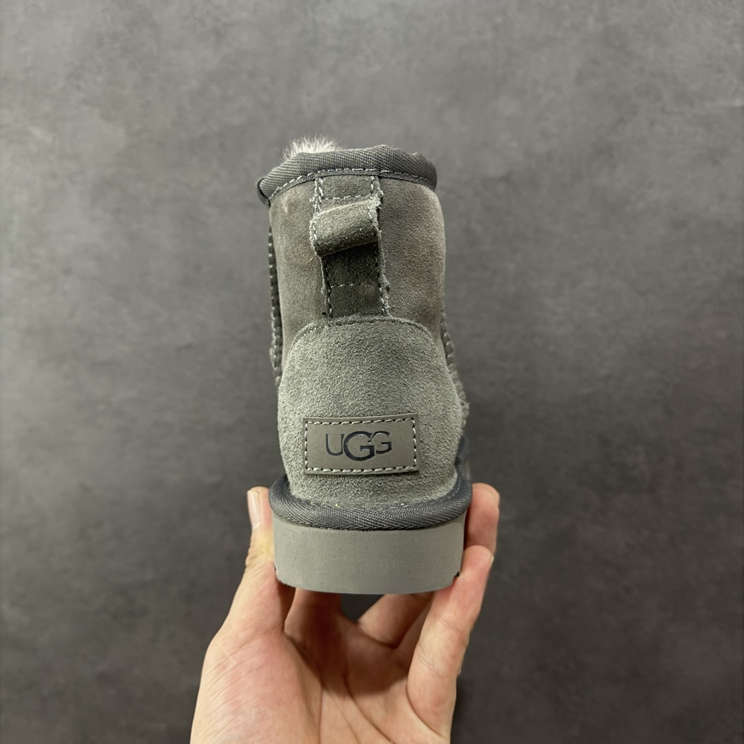 图片[4]-【顶级Y版】UGG 6222 经典秋冬羊皮毛一体雪地靴 桑坡大厂直供 拒绝高利润 区别杀猪版本 隆丰A级澳洲进口羊皮毛一体 完全遵循ZP工艺流程 代工厂原厂版师 秉承无原鞋不开发选择 注重每一处细节 市面最正版型 TREADLITE\”轻翼\”科技外底 轻便/耐用/柔韧/桩型 翻毛皮鞋面 细腻亲肤再生聚酯纤维滚边 舒适易打理 保暖性佳 UGG plush™ 里衬和内底 茸软亲肤 舒适暖足 经典鞋型搭配轻盈厚底 稳稳拿捏秋冬出街时髦造型 Treadlite by UGG 轻翼大底 轻盈缓震 为双足减负 舒适轻便 助你轻松畅玩整天 尺码：35 36 37 38 39 40-选品中心
