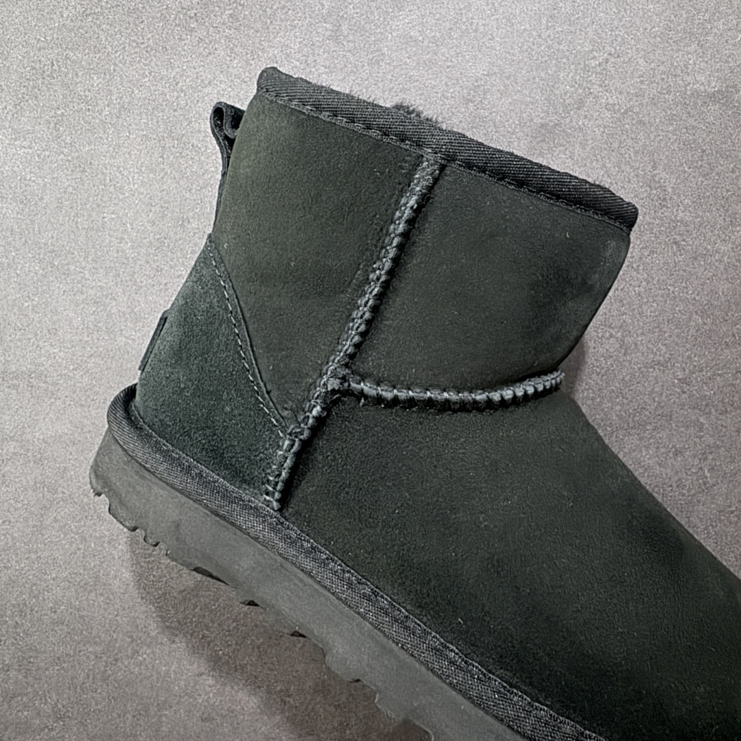 图片[6]-【顶级Y版】UGG 6222 经典秋冬羊皮毛一体雪地靴 桑坡大厂直供 拒绝高利润 区别杀猪版本 隆丰A级澳洲进口羊皮毛一体 完全遵循ZP工艺流程 代工厂原厂版师 秉承无原鞋不开发选择 注重每一处细节 市面最正版型 TREADLITE\”轻翼\”科技外底 轻便/耐用/柔韧/桩型 翻毛皮鞋面 细腻亲肤再生聚酯纤维滚边 舒适易打理 保暖性佳 UGG plush™ 里衬和内底 茸软亲肤 舒适暖足 经典鞋型搭配轻盈厚底 稳稳拿捏秋冬出街时髦造型 Treadlite by UGG 轻翼大底 轻盈缓震 为双足减负 舒适轻便 助你轻松畅玩整天 尺码：35 36 37 38 39 40-选品中心