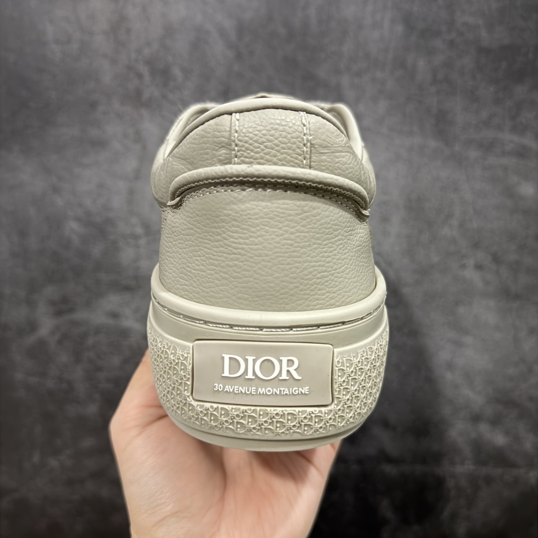 图片[4]-【渠道纯原】Dior B33 迪奥压花系带皮面时尚运动板鞋网球鞋 全套原厂新版原纸板楦头开发 原厂特供皮料加持 原档数据大底 高频字母排版细节 还原 Zp 高端零售特供批次 市售最强批次💪🏻 2024秋季新品 彰显非凡的精湛工艺 重新诠释经典的网球鞋 时尚的廓形突显厚实感 采用全新的拉绒马海毛针织面料 突显柔软触感与富有层次感的流行色彩 搭配棕色绒面革镶片提升格调 别具一格的加垫鞋舌点缀以压花效果Dior标志 后侧点缀以Dior 30Avenue Montaigne标志 可为各式休闲造型增添时尚气质 尺码：35-46-选品中心