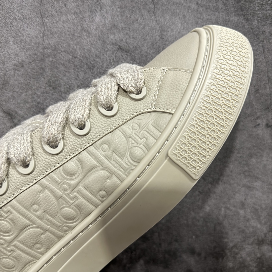 图片[6]-【渠道纯原】Dior B33 迪奥压花系带皮面时尚运动板鞋网球鞋 全套原厂新版原纸板楦头开发 原厂特供皮料加持 原档数据大底 高频字母排版细节 还原 Zp 高端零售特供批次 市售最强批次💪🏻 2024秋季新品 彰显非凡的精湛工艺 重新诠释经典的网球鞋 时尚的廓形突显厚实感 采用全新的拉绒马海毛针织面料 突显柔软触感与富有层次感的流行色彩 搭配棕色绒面革镶片提升格调 别具一格的加垫鞋舌点缀以压花效果Dior标志 后侧点缀以Dior 30Avenue Montaigne标志 可为各式休闲造型增添时尚气质 尺码：35-46-选品中心