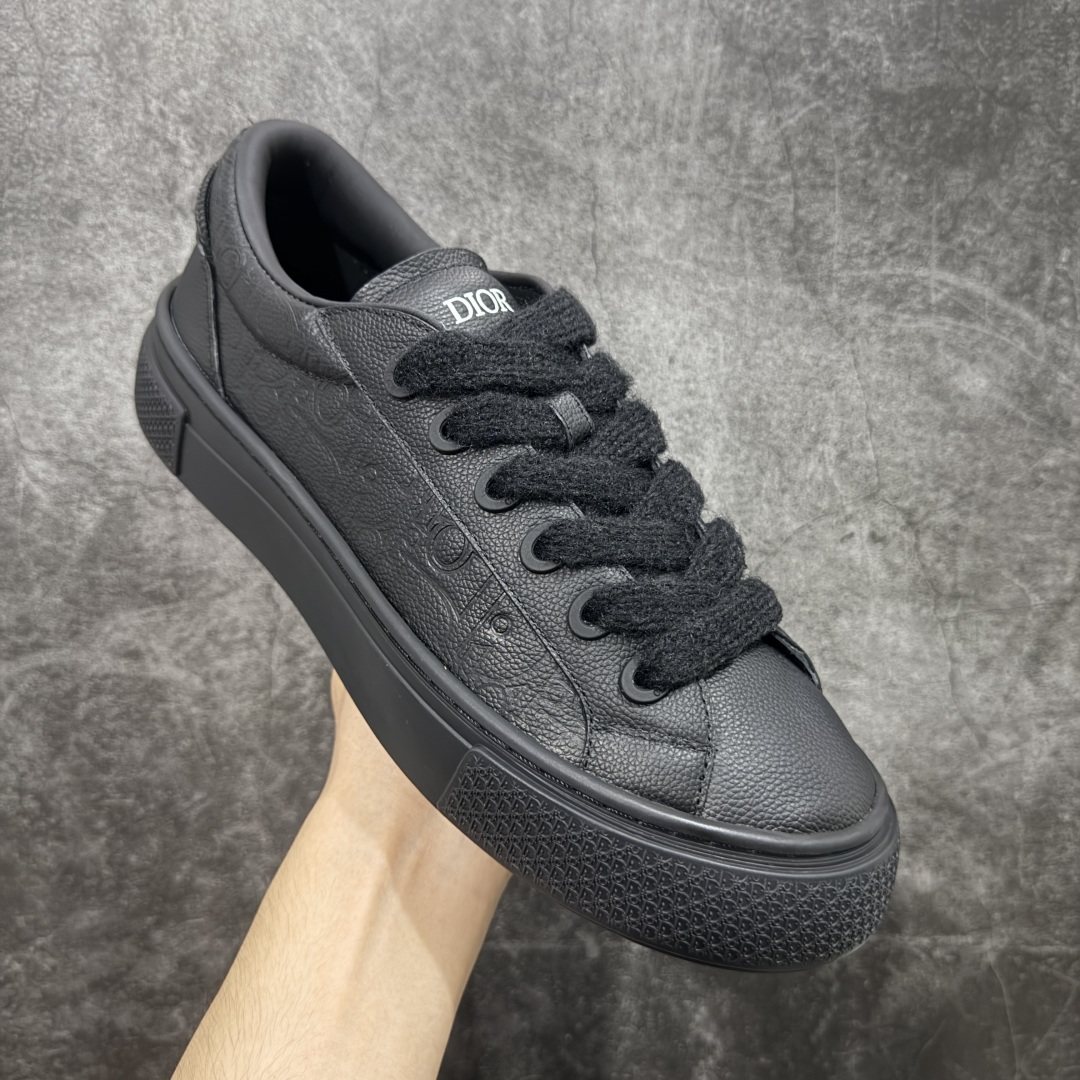 图片[3]-【渠道纯原】Dior B33 迪奥压花系带皮面时尚运动板鞋网球鞋 全套原厂新版原纸板楦头开发 原厂特供皮料加持 原档数据大底 高频字母排版细节 还原 Zp 高端零售特供批次 市售最强批次💪🏻 2024秋季新品 彰显非凡的精湛工艺 重新诠释经典的网球鞋 时尚的廓形突显厚实感 采用全新的拉绒马海毛针织面料 突显柔软触感与富有层次感的流行色彩 搭配棕色绒面革镶片提升格调 别具一格的加垫鞋舌点缀以压花效果Dior标志 后侧点缀以Dior 30Avenue Montaigne标志 可为各式休闲造型增添时尚气质 尺码：35-46-选品中心