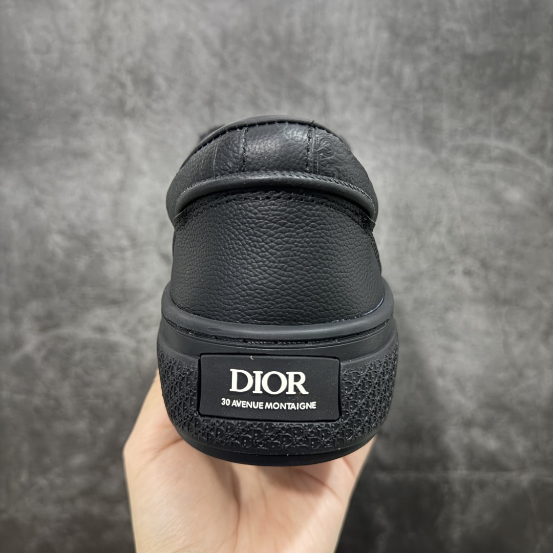 图片[4]-【渠道纯原】Dior B33 迪奥压花系带皮面时尚运动板鞋网球鞋 全套原厂新版原纸板楦头开发 原厂特供皮料加持 原档数据大底 高频字母排版细节 还原 Zp 高端零售特供批次 市售最强批次💪🏻 2024秋季新品 彰显非凡的精湛工艺 重新诠释经典的网球鞋 时尚的廓形突显厚实感 采用全新的拉绒马海毛针织面料 突显柔软触感与富有层次感的流行色彩 搭配棕色绒面革镶片提升格调 别具一格的加垫鞋舌点缀以压花效果Dior标志 后侧点缀以Dior 30Avenue Montaigne标志 可为各式休闲造型增添时尚气质 尺码：35-46-选品中心