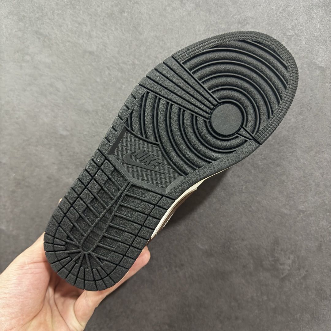 图片[9]-【头层S版】Air Jordan AJ1 Low 低帮系列 全新流水线出品 全配色原鞋对照 原楦原纸板开发 客订头层皮料 全鞋电脑针车 私模大底正确咬花克重内置气垫 原盒内外原标 完美零毛边处理 多重QC质检 超越公司货的品控标准 实实在在的免检产品 货号：DC6991-200 尺码：36-45半-选品中心