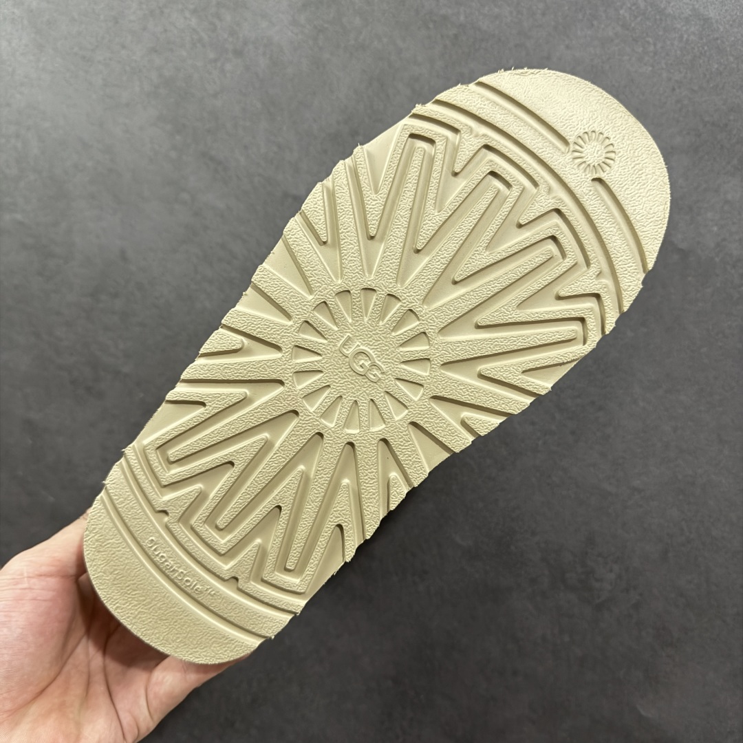 图片[9]-【顶级Y版】UGG 8170 经典秋冬羊皮毛一体雪地靴 弹力低帮 桑坡大厂直供 拒绝高利润 区别杀猪版本 隆丰A级澳洲进口羊皮毛一体 完全遵循ZP工艺流程 代工厂原厂版师 秉承无原鞋不开发选择 注重每一处细节 市面最正版型 TREADLITE\”轻翼\”科技外底 轻便/耐用/柔韧/桩型 翻毛皮鞋面 细腻亲肤再生聚酯纤维滚边 舒适易打理 保暖性佳 UGG plush™ 里衬和内底 茸软亲肤 舒适暖足 经典鞋型搭配轻盈厚底 稳稳拿捏秋冬出街时髦造型 Treadlite by UGG 轻翼大底 轻盈缓震 为双足减负 舒适轻便 助你轻松畅玩整天 尺码：35 36 37 38 39 40-选品中心