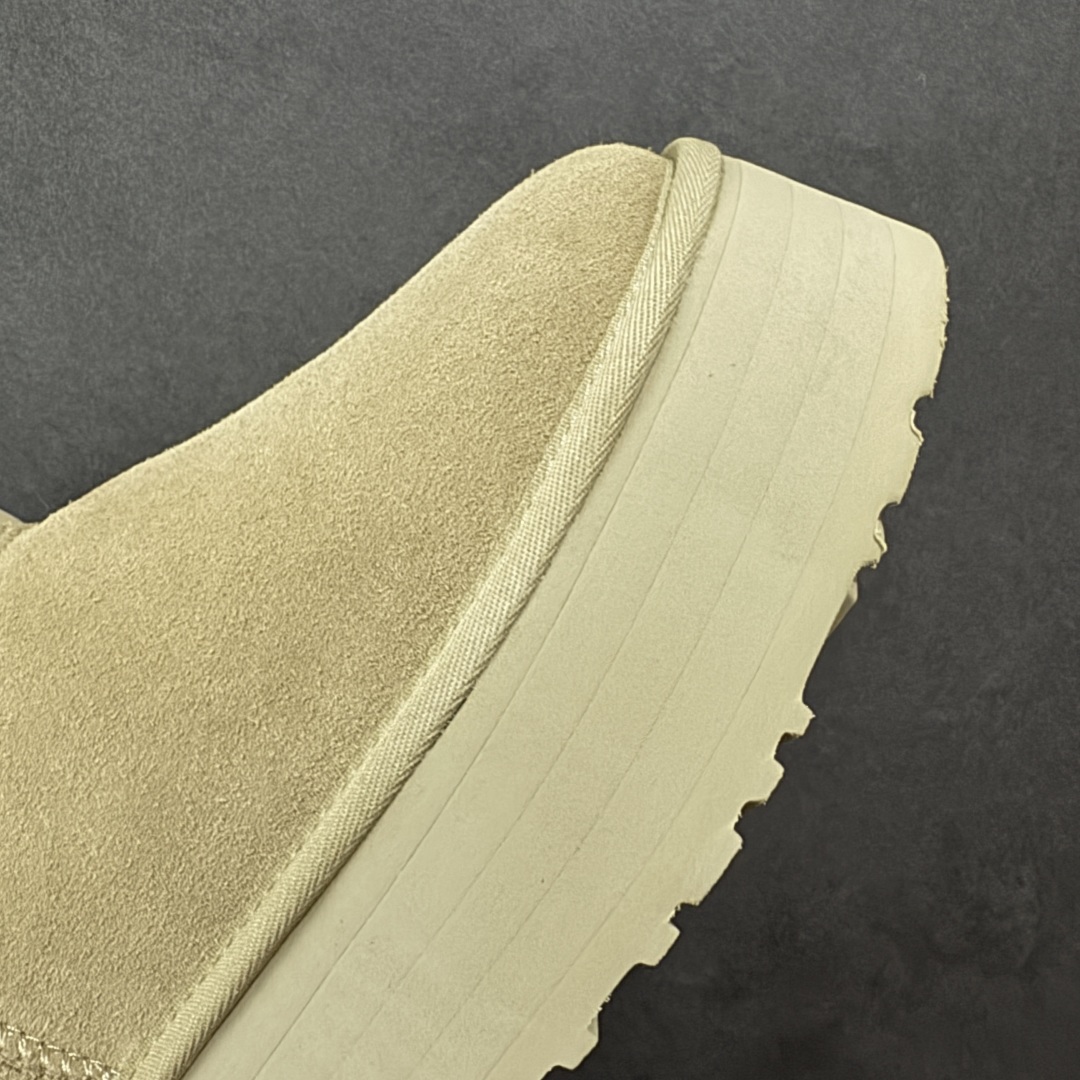 图片[5]-【顶级Y版】UGG 8170 经典秋冬羊皮毛一体雪地靴 弹力低帮 桑坡大厂直供 拒绝高利润 区别杀猪版本 隆丰A级澳洲进口羊皮毛一体 完全遵循ZP工艺流程 代工厂原厂版师 秉承无原鞋不开发选择 注重每一处细节 市面最正版型 TREADLITE\”轻翼\”科技外底 轻便/耐用/柔韧/桩型 翻毛皮鞋面 细腻亲肤再生聚酯纤维滚边 舒适易打理 保暖性佳 UGG plush™ 里衬和内底 茸软亲肤 舒适暖足 经典鞋型搭配轻盈厚底 稳稳拿捏秋冬出街时髦造型 Treadlite by UGG 轻翼大底 轻盈缓震 为双足减负 舒适轻便 助你轻松畅玩整天 尺码：35 36 37 38 39 40-选品中心