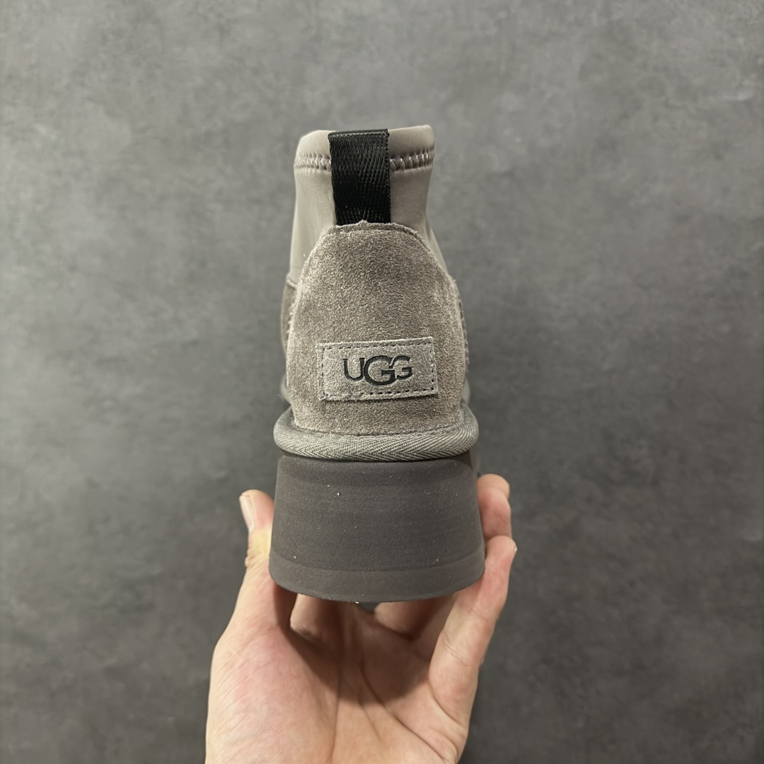 图片[4]-【顶级Y版】UGG 8170 经典秋冬羊皮毛一体雪地靴 弹力低帮 桑坡大厂直供 拒绝高利润 区别杀猪版本 隆丰A级澳洲进口羊皮毛一体 完全遵循ZP工艺流程 代工厂原厂版师 秉承无原鞋不开发选择 注重每一处细节 市面最正版型 TREADLITE\”轻翼\”科技外底 轻便/耐用/柔韧/桩型 翻毛皮鞋面 细腻亲肤再生聚酯纤维滚边 舒适易打理 保暖性佳 UGG plush™ 里衬和内底 茸软亲肤 舒适暖足 经典鞋型搭配轻盈厚底 稳稳拿捏秋冬出街时髦造型 Treadlite by UGG 轻翼大底 轻盈缓震 为双足减负 舒适轻便 助你轻松畅玩整天 尺码：35 36 37 38 39 40-选品中心