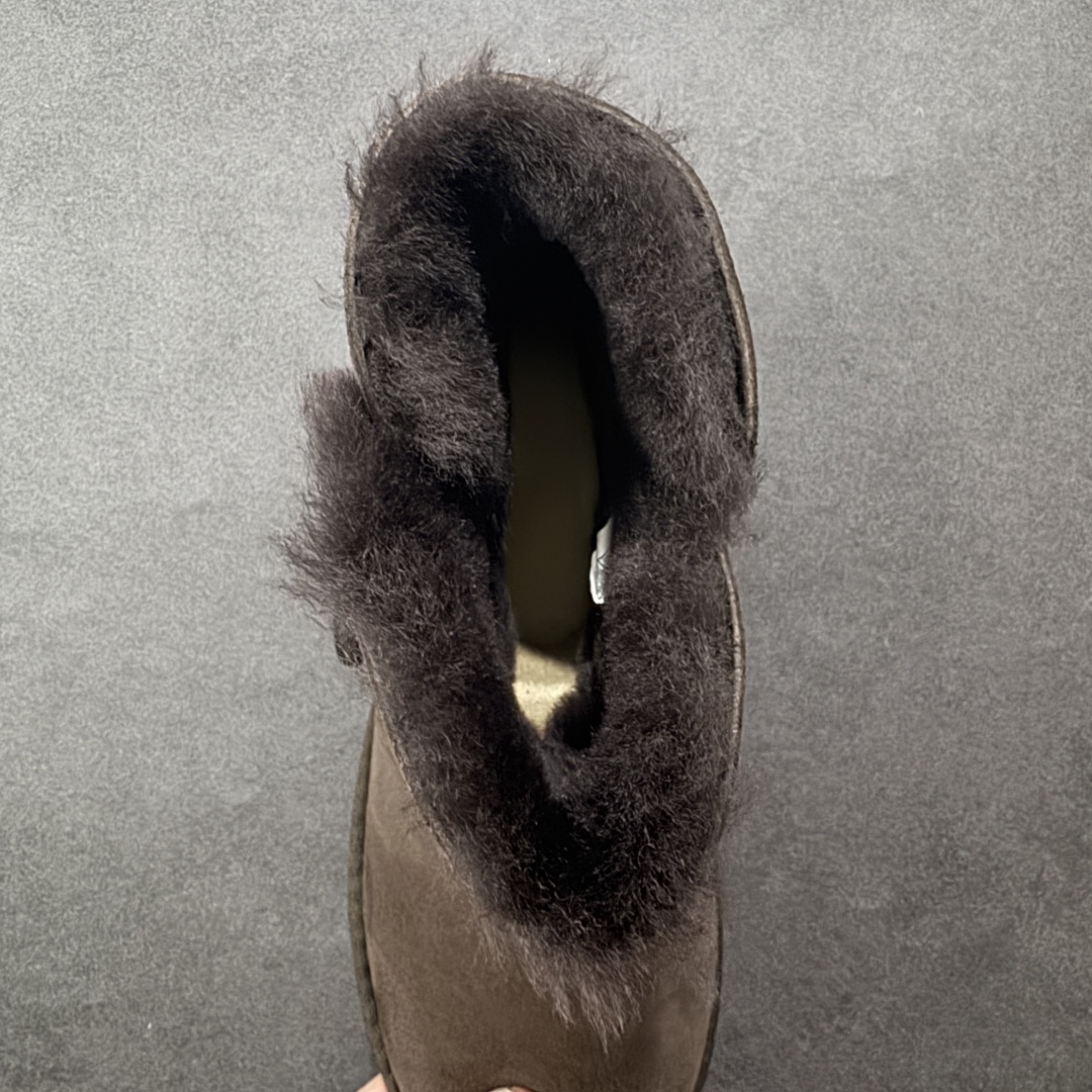 图片[7]-【顶级Y版】UGG 6422 经典秋冬羊皮毛一体雪地靴 木扣巧色 桑坡大厂直供 拒绝高利润 区别杀猪版本 隆丰A级澳洲进口羊皮毛一体 完全遵循ZP工艺流程 代工厂原厂版师 秉承无原鞋不开发选择 注重每一处细节 市面最正版型 TREADLITE\”轻翼\”科技外底 轻便/耐用/柔韧/桩型 翻毛皮鞋面 细腻亲肤再生聚酯纤维滚边 舒适易打理 保暖性佳 UGG plush™ 里衬和内底 茸软亲肤 舒适暖足 经典鞋型搭配轻盈厚底 稳稳拿捏秋冬出街时髦造型 Treadlite by UGG 轻翼大底 轻盈缓震 为双足减负 舒适轻便 助你轻松畅玩整天 尺码：35 36 37 38 39 40-选品中心