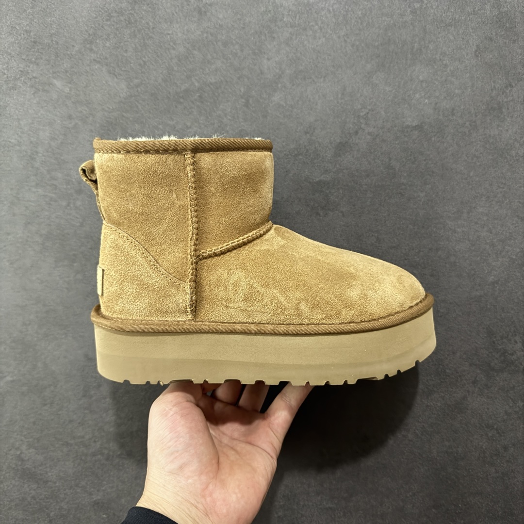 【顶级Y版】UGG 4491 经典秋冬羊皮毛一体雪地靴 短筒3cm 桑坡大厂直供 拒绝高利润 区别杀猪版本 隆丰A级澳洲进口羊皮毛一体 完全遵循ZP工艺流程 代工厂原厂版师 秉承无原鞋不开发选择 注重每一处细节 市面最正版型 TREADLITE\