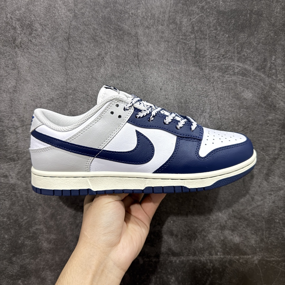 【YC纯原】Nike Dunk Rivalry New York Yankees 白蓝 公司级出品 极力推荐👏 原装头层材料 独家版型蒸餾加工 帶來的是更好的视觉和脚感体验 大厂纯原品质出货 清洁度 电绣工艺 皮料切割干净无任何毛边 细节完美 货号:IM2222 101 尺码:40 40.5 41 42 42.5 43 44 44.5 45 46-选品中心