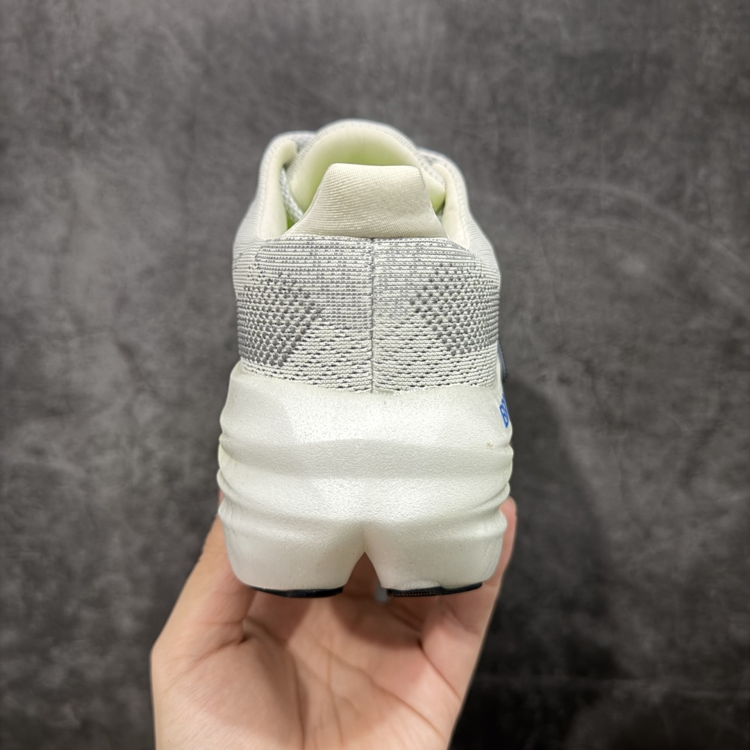 图片[4]-【顶级外贸版】Brooks 布鲁克斯 Glycerin Max超弹轻盈跑步鞋 低帮透气缓震支撑休闲运动慢跑鞋 外贸大厂出品 全新品质 重新定义高端品质 全鞋原材料1比1开发 还原真实脚感 完美版型市场绝无仅有 欢迎对比 鞋面采用改进工程空气网眼组合热熔工艺 鞋面材质搭载DNA LOFT V2密度泡棉缓震系统 中底外置防滑耐磨橡胶底片 尺码：36-47.5-选品中心