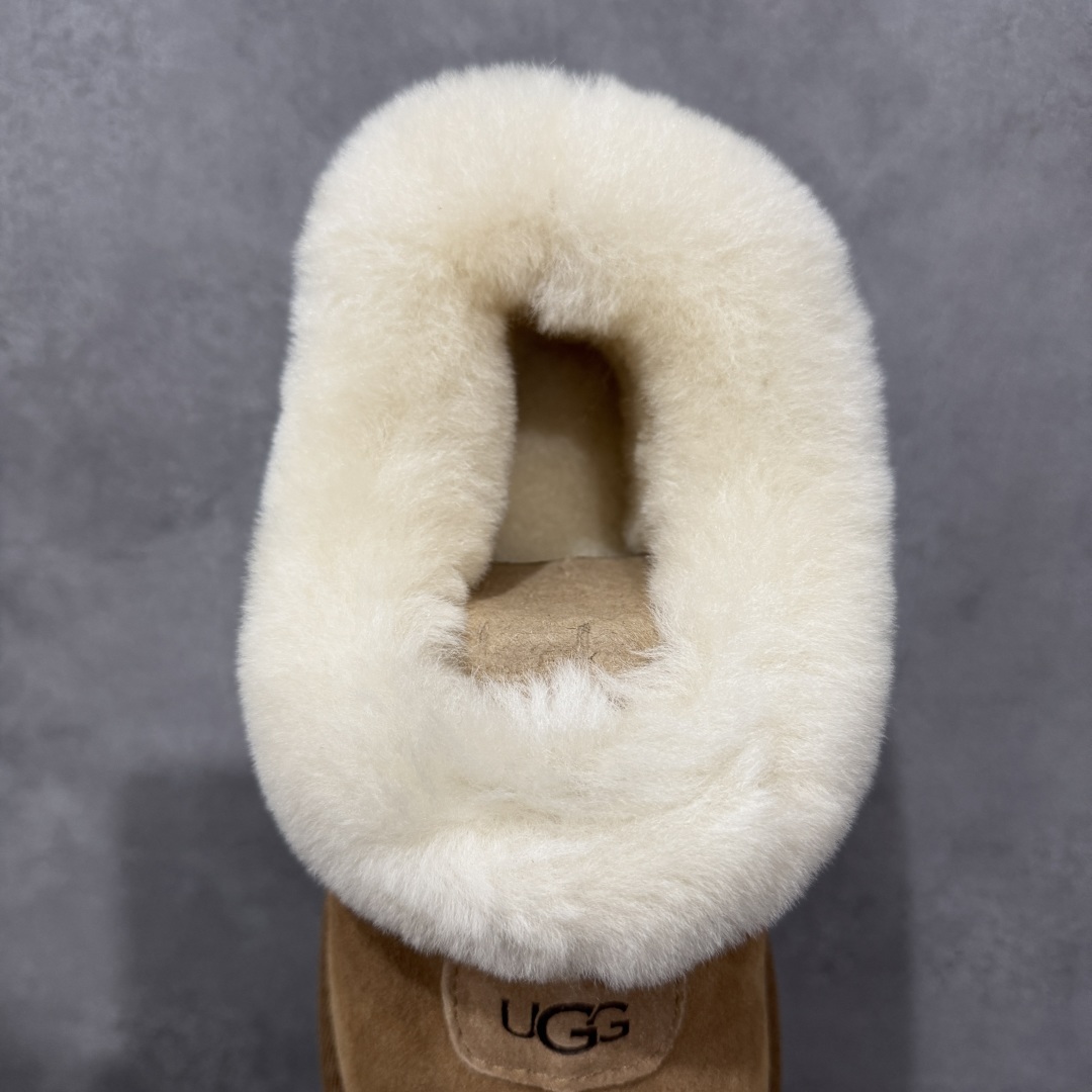图片[8]-【顶级Y版】UGG 4810 经典秋冬羊皮毛一体雪地靴 塔次特厚底 桑坡大厂直供 拒绝高利润 区别杀猪版本 隆丰A级澳洲进口羊皮毛一体 完全遵循ZP工艺流程 代工厂原厂版师 秉承无原鞋不开发选择 注重每一处细节 市面最正版型 TREADLITE\”轻翼\”科技外底 轻便/耐用/柔韧/桩型 翻毛皮鞋面 细腻亲肤再生聚酯纤维滚边 舒适易打理 保暖性佳 UGG plush™ 里衬和内底 茸软亲肤 舒适暖足 经典鞋型搭配轻盈厚底 稳稳拿捏秋冬出街时髦造型 Treadlite by UGG 轻翼大底 轻盈缓震 为双足减负 舒适轻便 助你轻松畅玩整天 尺码：35 36 37 38 39 40-选品中心