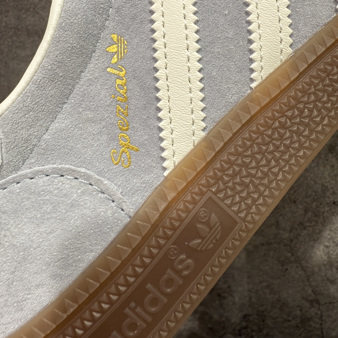 图片[3]-【XC纯原版】Adidas Handball Spezial 阿迪达斯经典款牛皮复古休闲板鞋 蓝白生胶 KI5933 原厂原档案开发出品 皮料切割干净无任何毛边 鞋型细节完美 超高清洁度 原材料打 市场第一梯队版本 尺码：35 36 36.5 37 38 38.5 39 40 40.5 41 42 42.5 43 44 44.5 45-选品中心