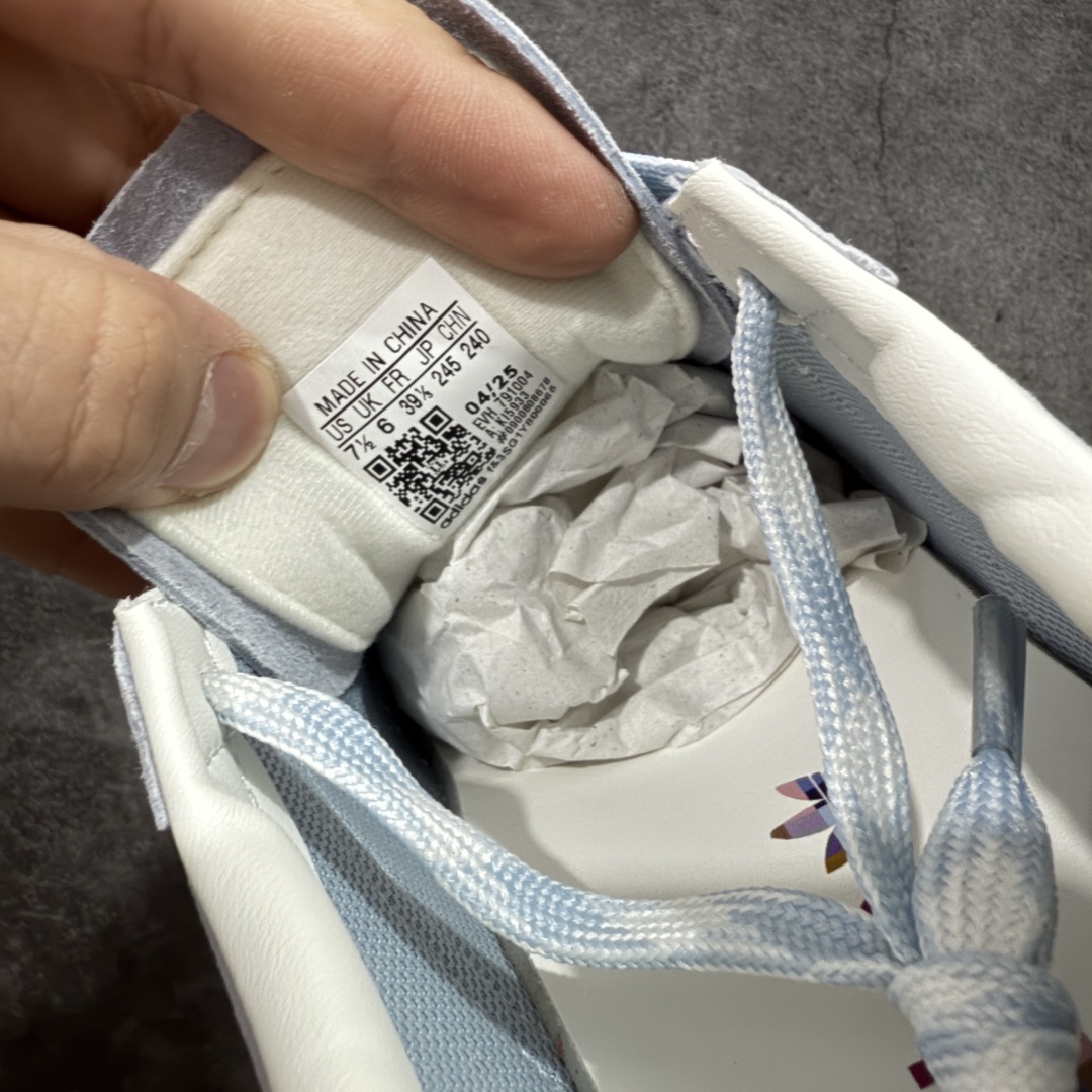 图片[7]-【XC纯原版】Adidas Handball Spezial 阿迪达斯经典款牛皮复古休闲板鞋 蓝白生胶 KI5933 原厂原档案开发出品 皮料切割干净无任何毛边 鞋型细节完美 超高清洁度 原材料打 市场第一梯队版本 尺码：35 36 36.5 37 38 38.5 39 40 40.5 41 42 42.5 43 44 44.5 45-选品中心