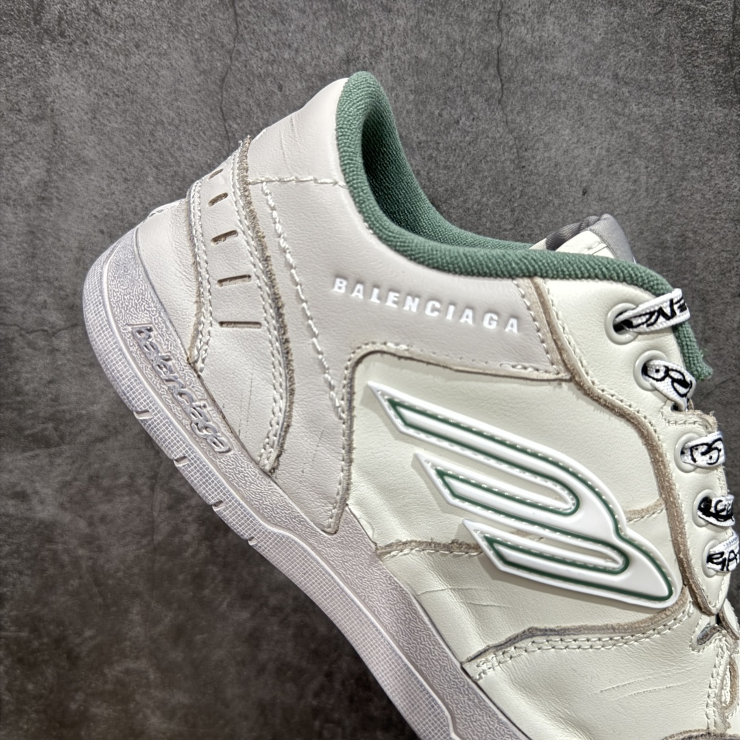 图片[7]-【OK纯原版】Balenciaga Hamptons Worn-Out 巴黎世家十八18代 涤纶（聚酯纤维）牛皮革 圆头系带 低帮 生活休闲鞋板鞋 全套原纸板楦头开发 最原汁原味的灵魂版型 全鞋荧光划线卡点 胶水把控整洁度追求极致完美 每一双都是工艺品 多重QC质检 超越公司货的品控标准 实实在在的免检产品 原盒原配 正确字体电绣 粗细、位置、大小正确 侧边TPU 透气孔匹配意产原版 正确分离大底 TPU软底 原版一致大底LOGO 立体感十足 原厂皮料水洗做旧 采购原厂网纱 偏大一码 尺码：35 36 37 38 39 40 41 42 43 44 45 46-选品中心