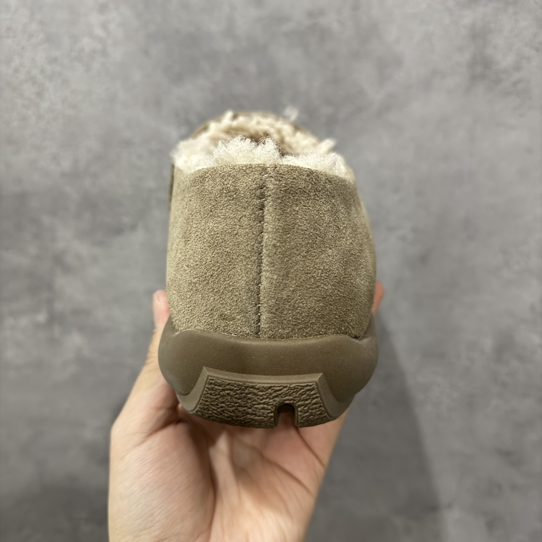 图片[4]-【顶级Y版】UGG 716 经典秋冬羊皮毛一体雪地靴 小土豆 桑坡大厂直供 拒绝高利润 区别杀猪版本 隆丰A级澳洲进口羊皮毛一体 完全遵循ZP工艺流程 代工厂原厂版师 秉承无原鞋不开发选择 注重每一处细节 市面最正版型 TREADLITE\”轻翼\”科技外底 轻便/耐用/柔韧/桩型 翻毛皮鞋面 细腻亲肤再生聚酯纤维滚边 舒适易打理 保暖性佳 UGG plush™ 里衬和内底 茸软亲肤 舒适暖足 经典鞋型搭配轻盈厚底 稳稳拿捏秋冬出街时髦造型 Treadlite by UGG 轻翼大底 轻盈缓震 为双足减负 舒适轻便 助你轻松畅玩整天 尺码：35 36 37 38 39 40-选品中心