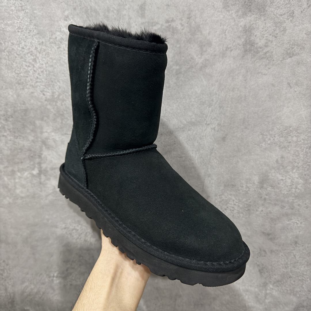 图片[3]-【顶级Y版】UGG 6223 中筒 经典秋冬羊皮毛一体雪地靴 小土豆 桑坡大厂直供 拒绝高利润 区别杀猪版本 隆丰A级澳洲进口羊皮毛一体 完全遵循ZP工艺流程 代工厂原厂版师 秉承无原鞋不开发选择 注重每一处细节 市面最正版型 TREADLITE\”轻翼\”科技外底 轻便/耐用/柔韧/桩型 翻毛皮鞋面 细腻亲肤再生聚酯纤维滚边 舒适易打理 保暖性佳 UGG plush™ 里衬和内底 茸软亲肤 舒适暖足 经典鞋型搭配轻盈厚底 稳稳拿捏秋冬出街时髦造型 Treadlite by UGG 轻翼大底 轻盈缓震 为双足减负 舒适轻便 助你轻松畅玩整天 尺码：35 36 37 38 39 40-选品中心