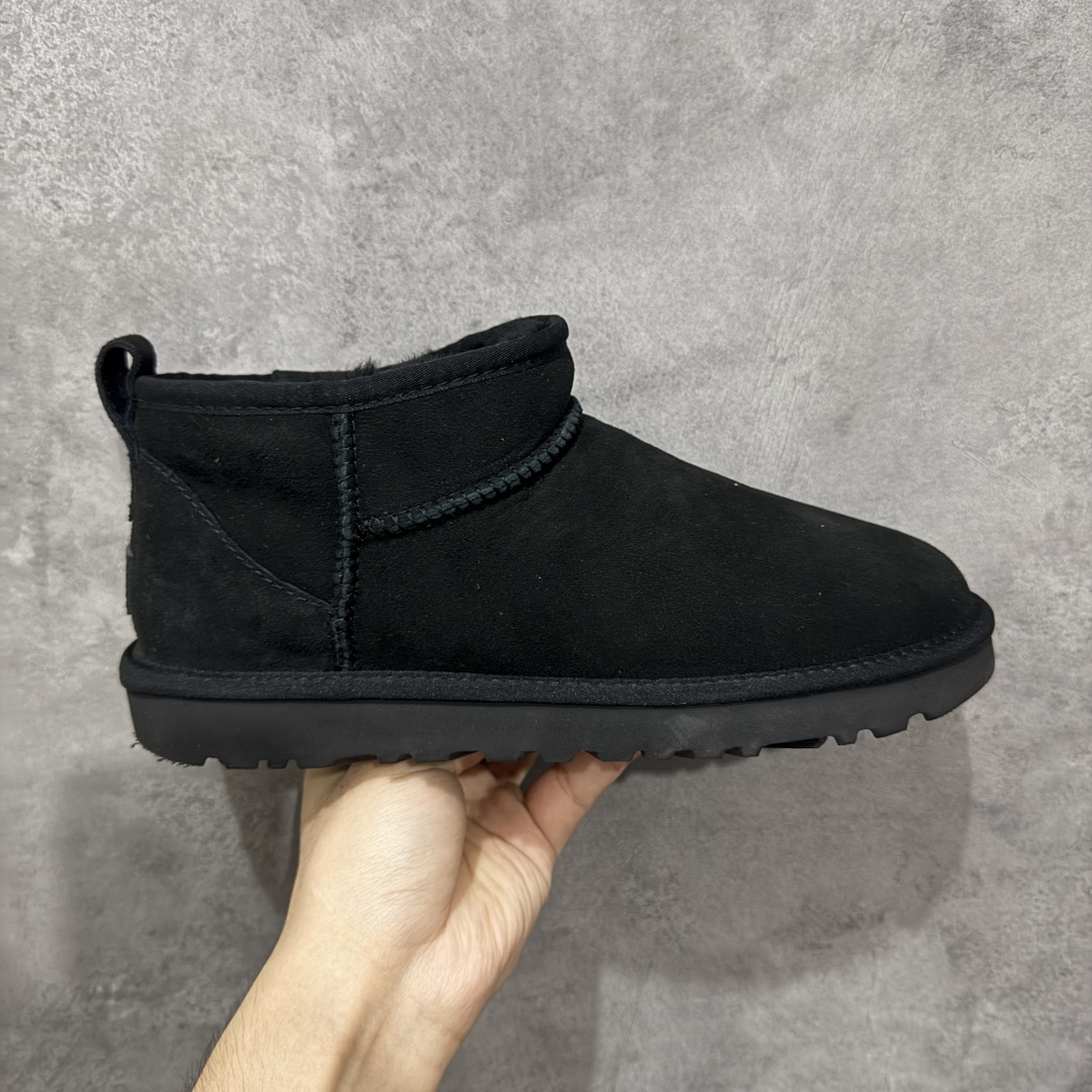 【顶级Y版】UGG 7391经典秋冬羊皮毛一体雪地靴 mini男鞋 桑坡大厂直供 拒绝高利润 区别杀猪版本 隆丰A级澳洲进口羊皮毛一体 完全遵循ZP工艺流程 代工厂原厂版师 秉承无原鞋不开发选择 注重每一处细节 市面最正版型 TREADLITE\