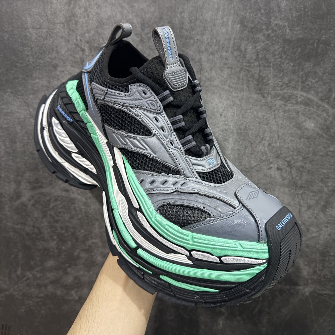 图片[3]-【OK纯原】Balenciaga巴黎世家 Platform 厚底系带 老爹鞋 17代黑绿 独家工艺 夸张鞋型 超厚鞋底 同步原鞋 用一双「旧鞋」传递复古感 后侧板、翘起的鞋头 则展示了 Demna 在结构上的未来构想 原装大盒从里到外一切百分百还原官方配置，区别市面所有版本，一切细节高端还原 ，欢迎挑刺 ，碾压一切版本 尺码：35 36 37 38 39 40 41 42 43 44 45 46 (偏大一码）-选品中心