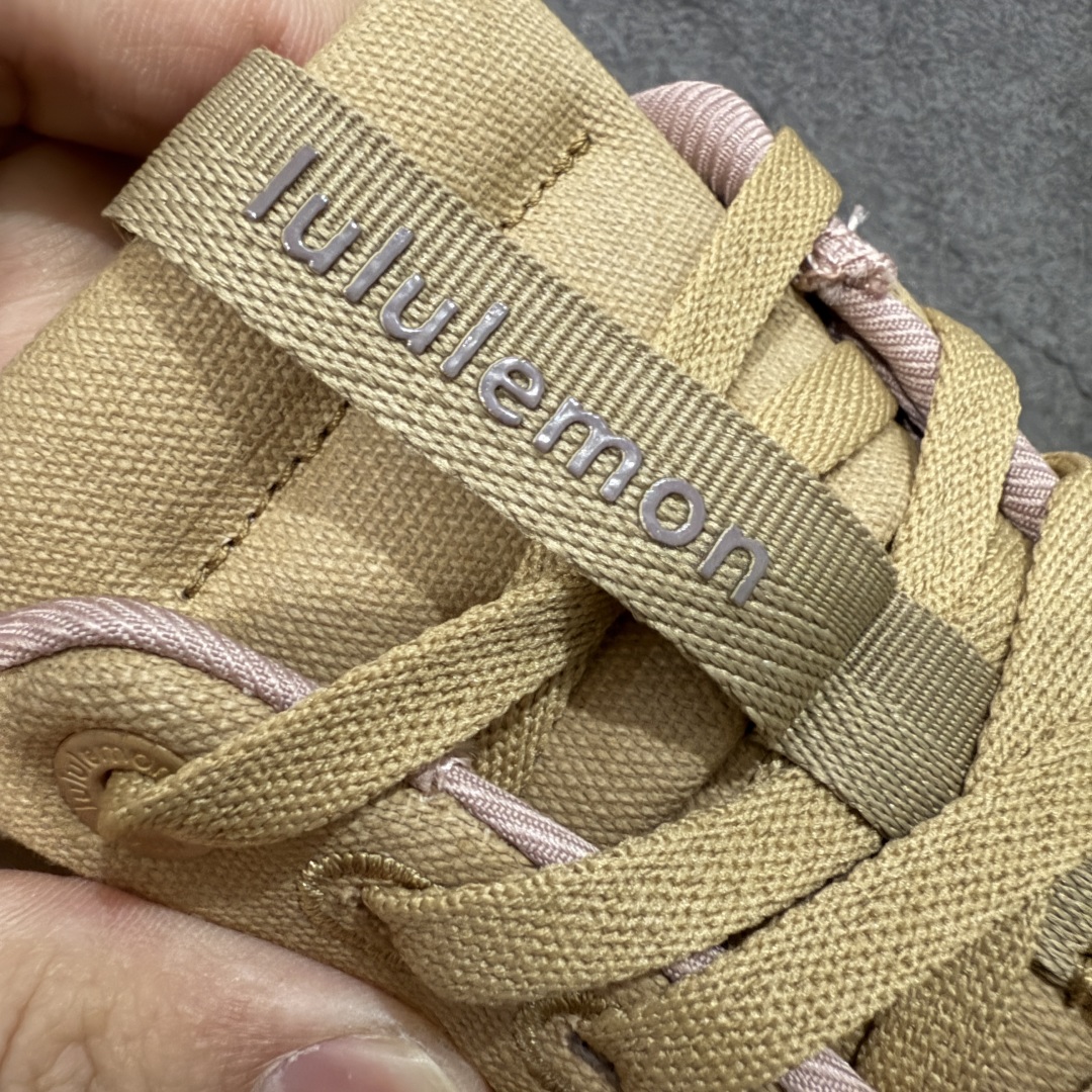 图片[5]-【XC2.0版】原厂订单露露乐蒙/Lululemon W Cityverse Low 城市律动系列首发出货 顶流原厂品质 打破市场无好货之说 目前市场天花板 没有之一 内外兼修 平台冲正无压力 放心开冲 独家私磨外置杯形防滑耐磨橡胶大底+原厂纸板+原厂热压工艺 打造最纯正的LULU鞋型 鞋舌、后跟、鞋领 同步公司货采用内嵌人体工学加厚环保去臭海玻璃物料填充 包裹性无敌、脚感满分 尺码：36 37 38 39 40 40.5 41 42 42.5 43 44 44.5 45-选品中心