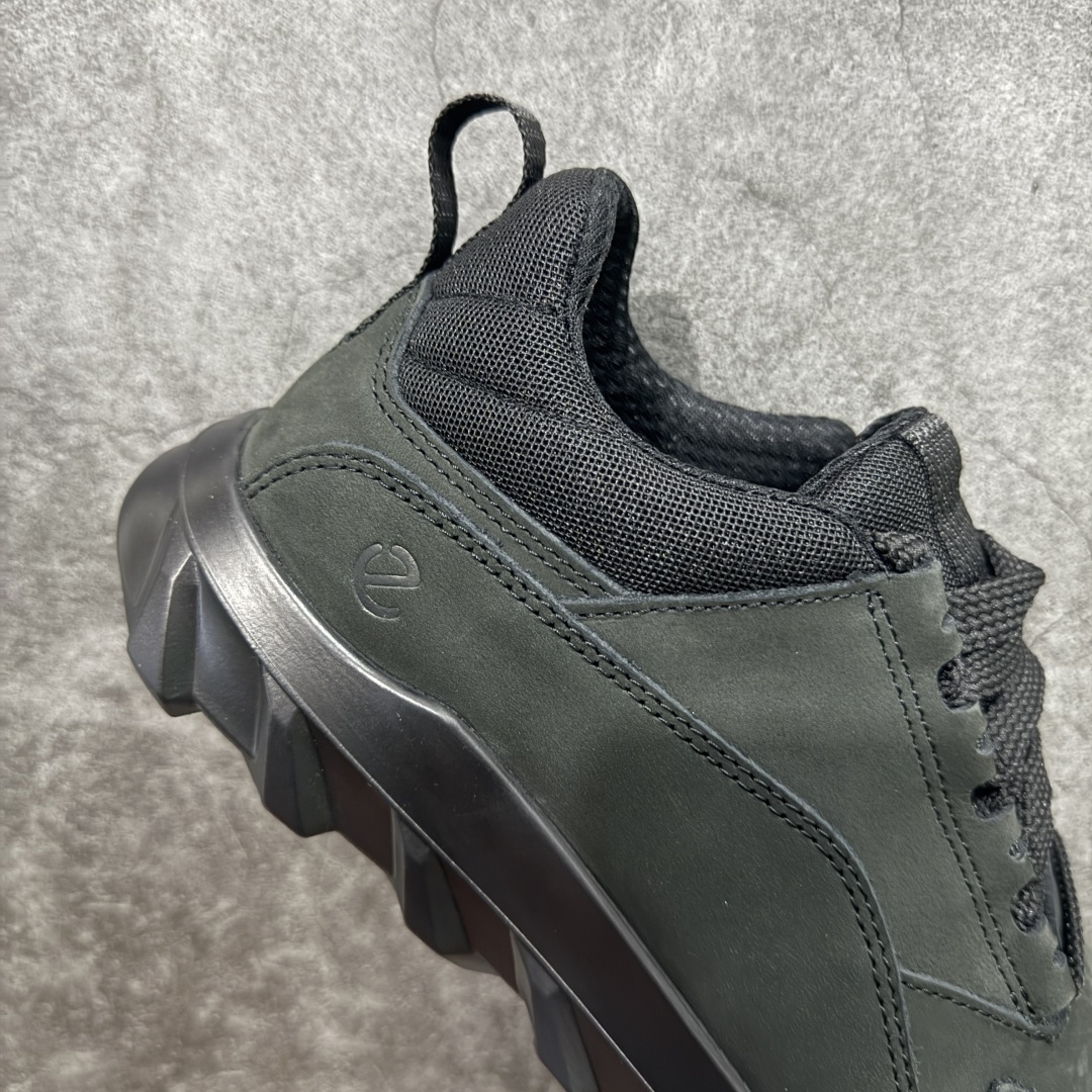 图片[7]-【公司级】Ecco爱步驱动牛皮革圆头舒适系带低帮生活休闲鞋 ECCO以三大核心特征为依托：北欧设计风格、鞋履制作、积极的生活方式。北欧设计风格：北欧设计特点是独特、有格调、实用和简约，并且品质优良。鞋履制作：ECCO钟爱鞋履制作以及一切与鞋履制作相关的事物。积极的生活方式：ECCO的创始人希望制作出的鞋履无需磨合，即可完美贴合脚型，帮助人们享受行走的乐趣。ECCO的成功源自其产品质量和创新的技术水平，恪守“鞋遵循双足”的设计理念，将的舒适度和风格融为一体。ECCO跑遍全世界寻找创新的原料。从制革制鞋一体化的设置，源头上控制皮革质量，确保对人体无害。 尺码：38 39 40 41 42 43 44 （皮鞋码）-选品中心