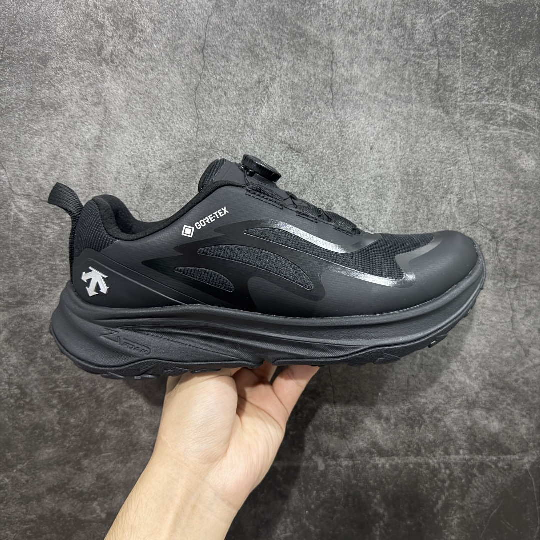 【莞产纯原】DESCENTE BOA 迪桑特 运动慢跑鞋 透气针织鞋面搭配BOA螺丝系带系统，带来舒适便