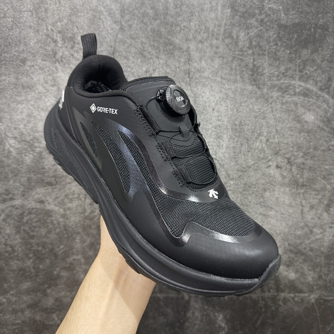 【莞产纯原】DESCENTE BOA 迪桑特 运动慢跑鞋 透气针织鞋面搭配BOA螺丝系带系统，带来舒适便