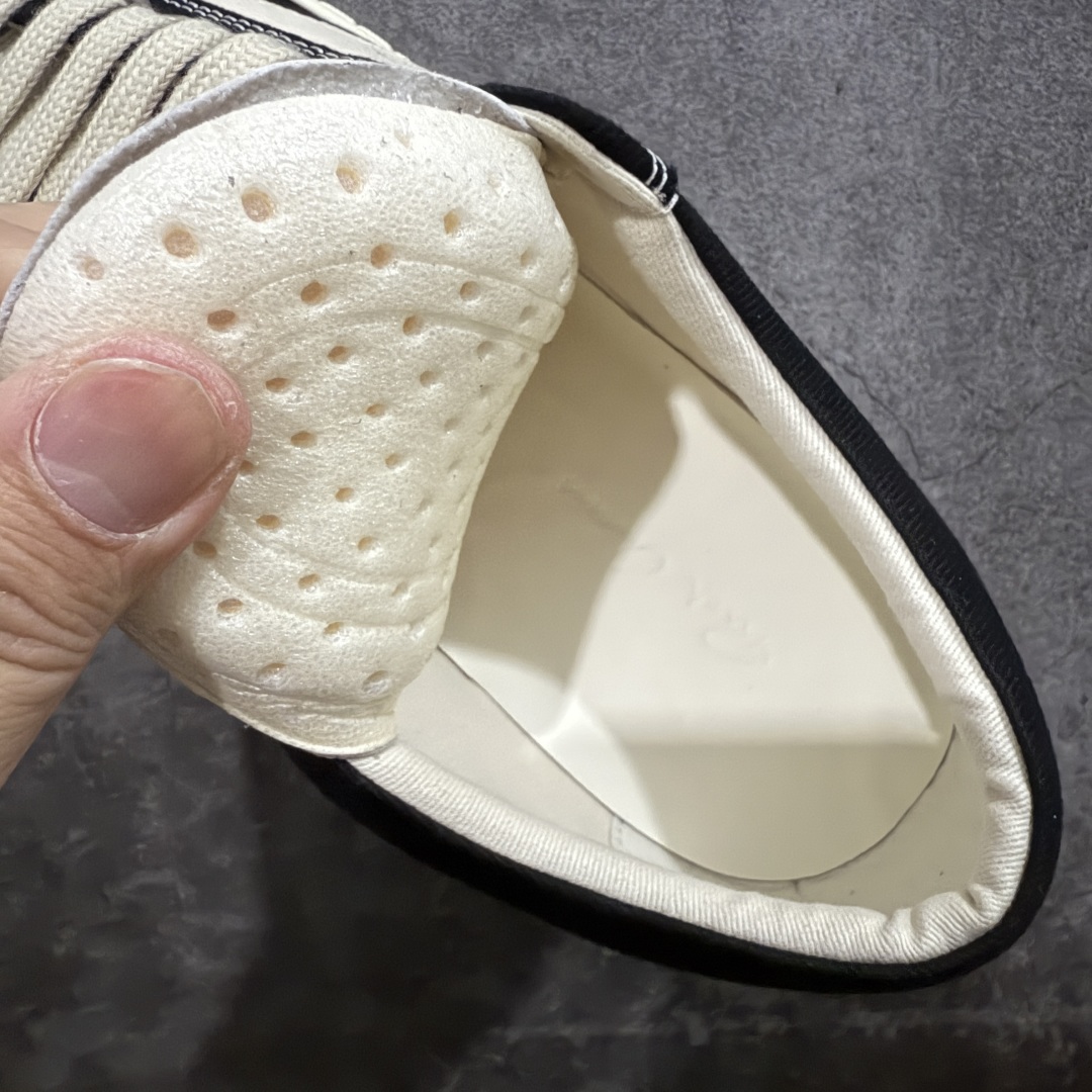 图片[7]-【莞顶渠道】瑞克 欧文斯Rick owens 主线 经典西瓜头 RO低帮黑白帆布 进口原料牛皮 莞产超级顶货 新配色陆续上架 产品只会越做越漂亮💯 鞋头采用原版一致工艺 又翘又歪的效果目前这个技术市面上的任何版本都达不到这个效果 私模开发 细节一步到位不敢说百分百💯保证有百分之98还原 慢工出细活 好的产品不怕晚 这次的开发针对艺术家 收藏家 高品质 的人群 水染粒面小牛皮材质，和针车间距都是极致还原！ 顶级头层的小牛皮，质感无敌，奢侈品的触感！ 定制品牌logo的拉链！超大一比一规格礼盒装，重达3斤以上，外加定制欧文斯保护盒！ 配有日文、英文，双语种配件卡片！细节诠释，一件不落。 鞋盒翻盖 三标，正面+底部都一一做到！虽然增加不了实质的成本，但是打磨产品的细节，再微小也会还原！ 尺码：35 36 37 38 39 40 41 42 43 44 45 46-选品中心