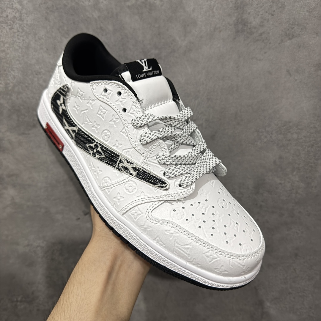图片[3]-【定制版】TS x Air Jordan x Louis Vuitton AJ1 Low 倒钩低帮LV联名-白印花 定制配色 原厂内置气垫魔块 A模大底 头层小牛皮 鞋舌AJ原厂专用牛津布+AJ专用反口珍珠布+原厂无杂质高弹内里海棉+特殊封边弹力鞋带 货号： XS2025-077 尺码：36 36.5 37.5 38 38.5 39 40 40.5 41 42 42.5 43 44 44.5 45-选品中心