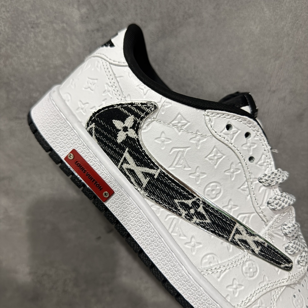 图片[7]-【定制版】TS x Air Jordan x Louis Vuitton AJ1 Low 倒钩低帮LV联名-白印花 定制配色 原厂内置气垫魔块 A模大底 头层小牛皮 鞋舌AJ原厂专用牛津布+AJ专用反口珍珠布+原厂无杂质高弹内里海棉+特殊封边弹力鞋带 货号： XS2025-077 尺码：36 36.5 37.5 38 38.5 39 40 40.5 41 42 42.5 43 44 44.5 45-选品中心