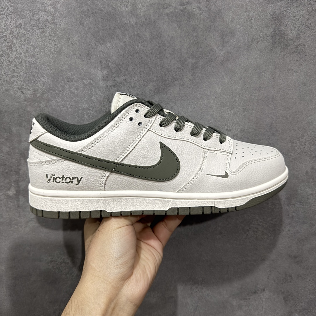 【纯原】Nike Dunk Low 乌竹绿此款以东方墨竹为灵感，静墨生潮，青竹为锋，以现代设计语言重构经
