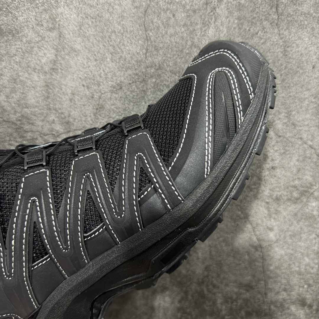 图片[6]-【S版纯原】SALOMON XA Pro 3D ADV 萨洛蒙潮流越野机能户外功能鞋 全新版本出货 性价比拉满 品质 细节 材料都是肉眼可以见！ 售前售后也是其它工厂无法匹敌！ 纯原外贸平台特供订单 耗时半年巨作 全套原纸板楦头开发 原厂特供网布配套加持 确保原汁原味 完美呈现版型 原档数据独家私模五层组合大底 男女鞋同步官方 原装Ortholite轻量化鞋垫 中底布带钢印编号 原厂TPU锁扣 进口港宝加持 后跟自然饱满 还原公司包裹性 鞋面采用SENSIFT贴合技术 全方位贴合包裹脚型 鞋跟部鞋底牵引设计 提供强大的抓地性能 更适应野外崎岖不平的道路 其3D ADVANCED CHASSIS底盘 材料轻量大化 钉齿设计更具稳定性 防护性 鞋底易磨损区运用CONTAGRIP高耐磨材料 应对城市硬质路面长距离跑考验 尺码：36 36.5 37.5 38 38.5 39 40 40.5 41 42 42.5 43 44 44.5 45-选品中心