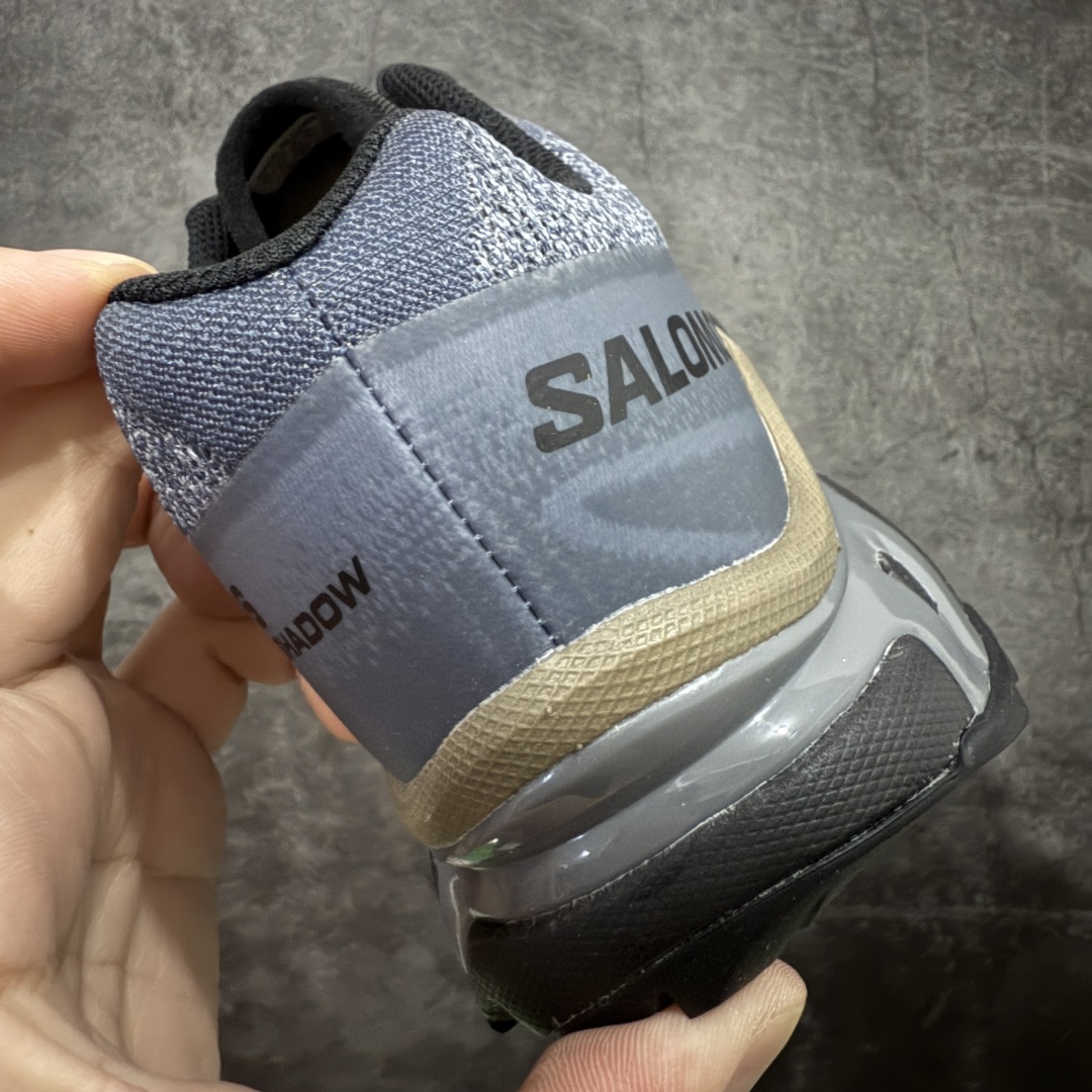 图片[2]-【绿X版】 SALOMON萨洛蒙 XT-6 SHADOW 舒适百搭 耐磨透气支撑 低帮 户外功能鞋 男女同款 蓝灰色 478739 外机能登山跑鞋 纯原外贸平台特供订单 耗时半年巨作 全套原纸板楦头开发 原厂特供网布配套加持 确保原汁原味 完美呈现版型 原档数据独家私模五层组合大底 男女鞋同步官方开发至46.5 原装Ortholite轻量化鞋垫 中底布带钢印编号 原厂TPU锁扣 进口港宝加持 后跟自然饱满 还原公司包裹性 鞋面以“锯齿”状的包裹系统呈现 在基色底之下加入了各种色点缀 将公司的最新技术和时尚前卫的造型融入耐用的长跑款式中 鞋面由 TPU 薄膜制成 并焊接在高耐磨网眼上 使其既时尚又坚固 由 ACS底盘支撑 可增强稳定性和支撑力 以及由橡胶凸耳 Contragrip外底覆盖的 EVA 缓冲中底 旨在应对崎岖的地形 鞋舌上的彩色Salomon 标签、Quicklace 系统以及鞋头、鞋舌和鞋跟上的附加品牌使细节更加完美 让穿着者可以轻松驾驭户外与通勤下的任何运动生活场景 无缝鞋身户外随意纵横 颜值与脚感兼备 出街通勤 绝对非常吸睛 你值得拥有 尺码：36 36.5 37.5 38 38.5 39 40 40.5 41 42 42.5 43 44 44.5 45 46 46.5-选品中心