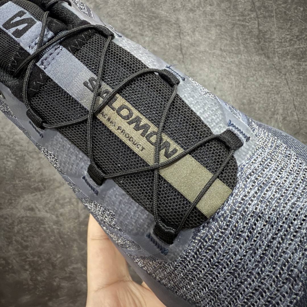 图片[6]-【绿X版】 SALOMON萨洛蒙 XT-6 SHADOW 舒适百搭 耐磨透气支撑 低帮 户外功能鞋 男女同款 蓝灰色 478739 外机能登山跑鞋 纯原外贸平台特供订单 耗时半年巨作 全套原纸板楦头开发 原厂特供网布配套加持 确保原汁原味 完美呈现版型 原档数据独家私模五层组合大底 男女鞋同步官方开发至46.5 原装Ortholite轻量化鞋垫 中底布带钢印编号 原厂TPU锁扣 进口港宝加持 后跟自然饱满 还原公司包裹性 鞋面以“锯齿”状的包裹系统呈现 在基色底之下加入了各种色点缀 将公司的最新技术和时尚前卫的造型融入耐用的长跑款式中 鞋面由 TPU 薄膜制成 并焊接在高耐磨网眼上 使其既时尚又坚固 由 ACS底盘支撑 可增强稳定性和支撑力 以及由橡胶凸耳 Contragrip外底覆盖的 EVA 缓冲中底 旨在应对崎岖的地形 鞋舌上的彩色Salomon 标签、Quicklace 系统以及鞋头、鞋舌和鞋跟上的附加品牌使细节更加完美 让穿着者可以轻松驾驭户外与通勤下的任何运动生活场景 无缝鞋身户外随意纵横 颜值与脚感兼备 出街通勤 绝对非常吸睛 你值得拥有 尺码：36 36.5 37.5 38 38.5 39 40 40.5 41 42 42.5 43 44 44.5 45 46 46.5-选品中心