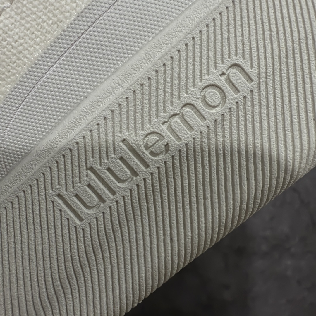 图片[8]-【XC2.0版】原厂订单露露乐蒙/Lululemon W Cityverse Low 城市律动系列首发出货 顶流原厂品质 打破市场无好货之说 目前市场天花板 没有之一 内外兼修 平台冲正无压力 放心开冲 独家私磨外置杯形防滑耐磨橡胶大底+原厂纸板+原厂热压工艺 打造最纯正的LULU鞋型 鞋舌、后跟、鞋领 同步公司货采用内嵌人体工学加厚环保去臭海玻璃物料填充 包裹性无敌、脚感满分 尺码：36 37 38 39 40 40.5 41 42 42.5 43 44 44.5 45-选品中心