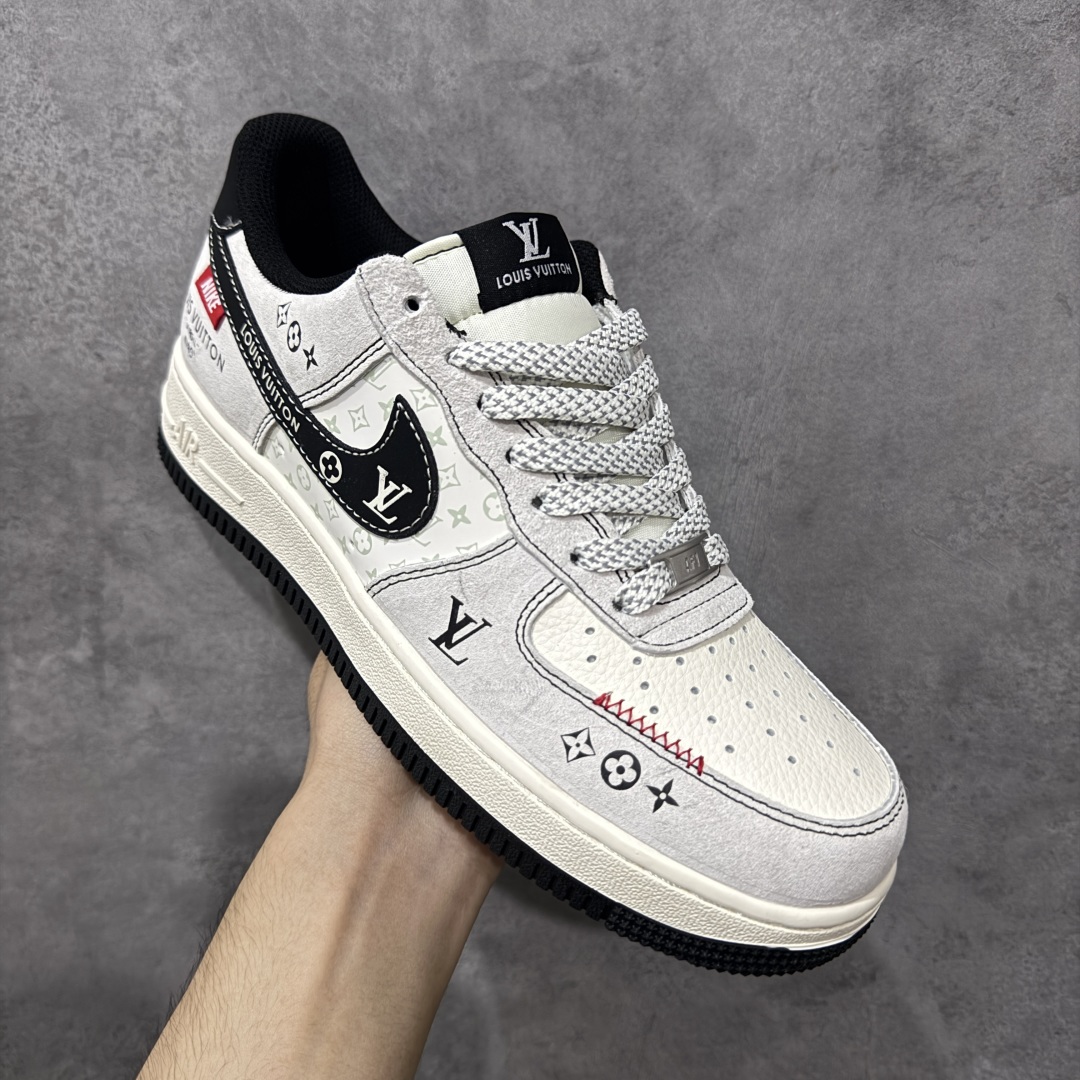 图片[3]-【定制版】Louis Vuitton x Nk Air Force 1’07 定制配色 Lv联名 空军一号低帮经典低帮休闲百搭板鞋 CX5050-Y23 定制鞋盒 大厂流水作业生产 超高清洁度 皮料切割干净无任何毛边 内置蜂窝气垫 细节完美   尺码：36 36.5 37.5 38 38.5 39 40 40.5 41 42 42.5 43 44 44.5 45 编码：HXSA310320-选品中心