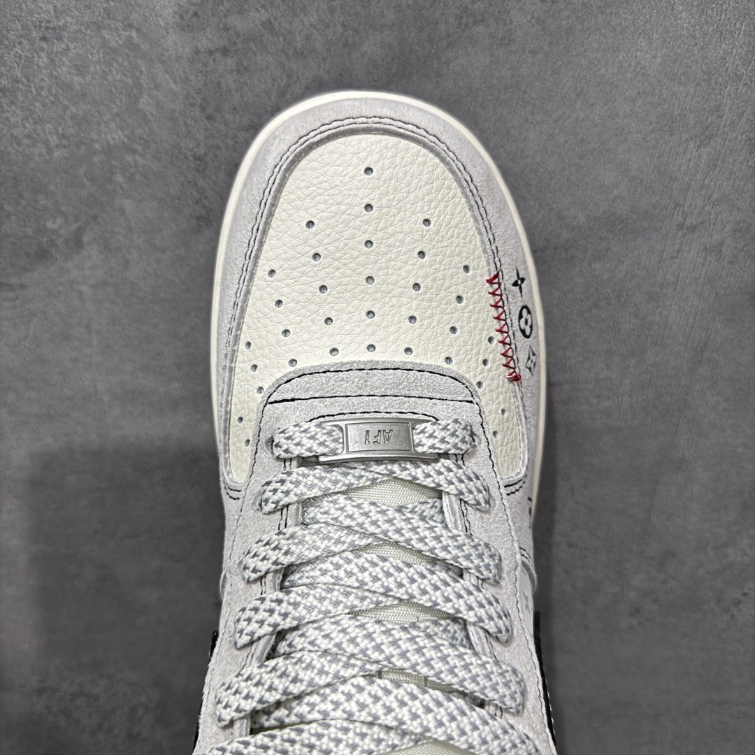 图片[5]-【定制版】Louis Vuitton x Nk Air Force 1’07 定制配色 Lv联名 空军一号低帮经典低帮休闲百搭板鞋 CX5050-Y23 定制鞋盒 大厂流水作业生产 超高清洁度 皮料切割干净无任何毛边 内置蜂窝气垫 细节完美   尺码：36 36.5 37.5 38 38.5 39 40 40.5 41 42 42.5 43 44 44.5 45 编码：HXSA310320-选品中心