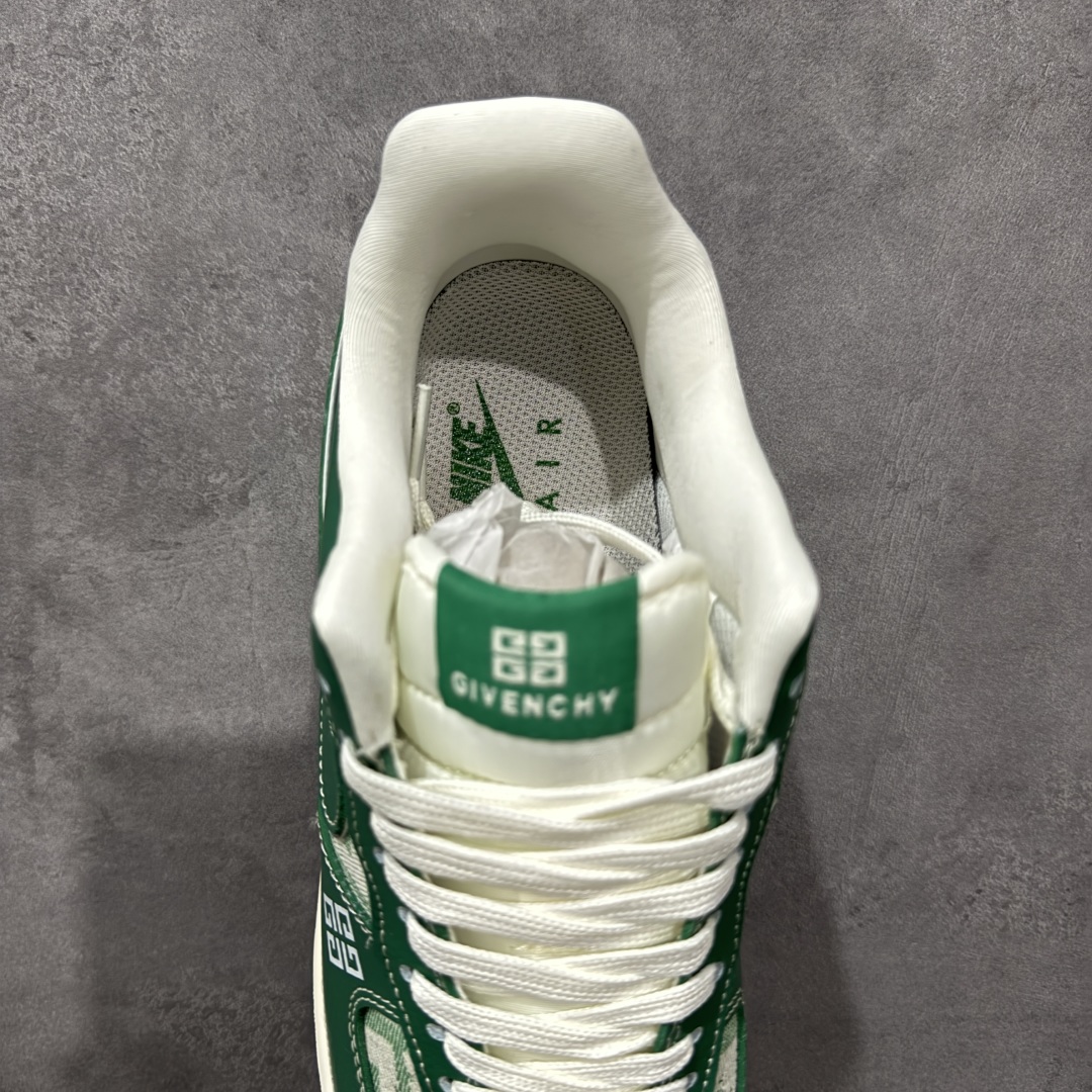 图片[8]-【定制版】Givenchy x Nike Air Force 1 Low 纪梵希 x 耐克 空军一号 低帮 联名绿色 鞋身整体以白绿帆布为主搭配绿色皮革框架覆盖层，设计独特且充满时尚感；鞋身两侧Swoosh Logo采用绿色点缀并以银色进行描边，后跟装饰片使用绿色制作，鞋头处纪梵希品牌Logo以白色妆点，鞋舌标签上以Givenchy字样呈现，后跟Nike Swoosh Logo及Air辅以白色刺绣妆点，后跟侧方印有Givenchy Paris及1952字样，彰显联名身份；最后以米白色中底搭配绿色橡胶外底完善整体设计收尾。 货号：DK0188-088 尺码：36-45带半码 编码：HXSB310320-选品中心
