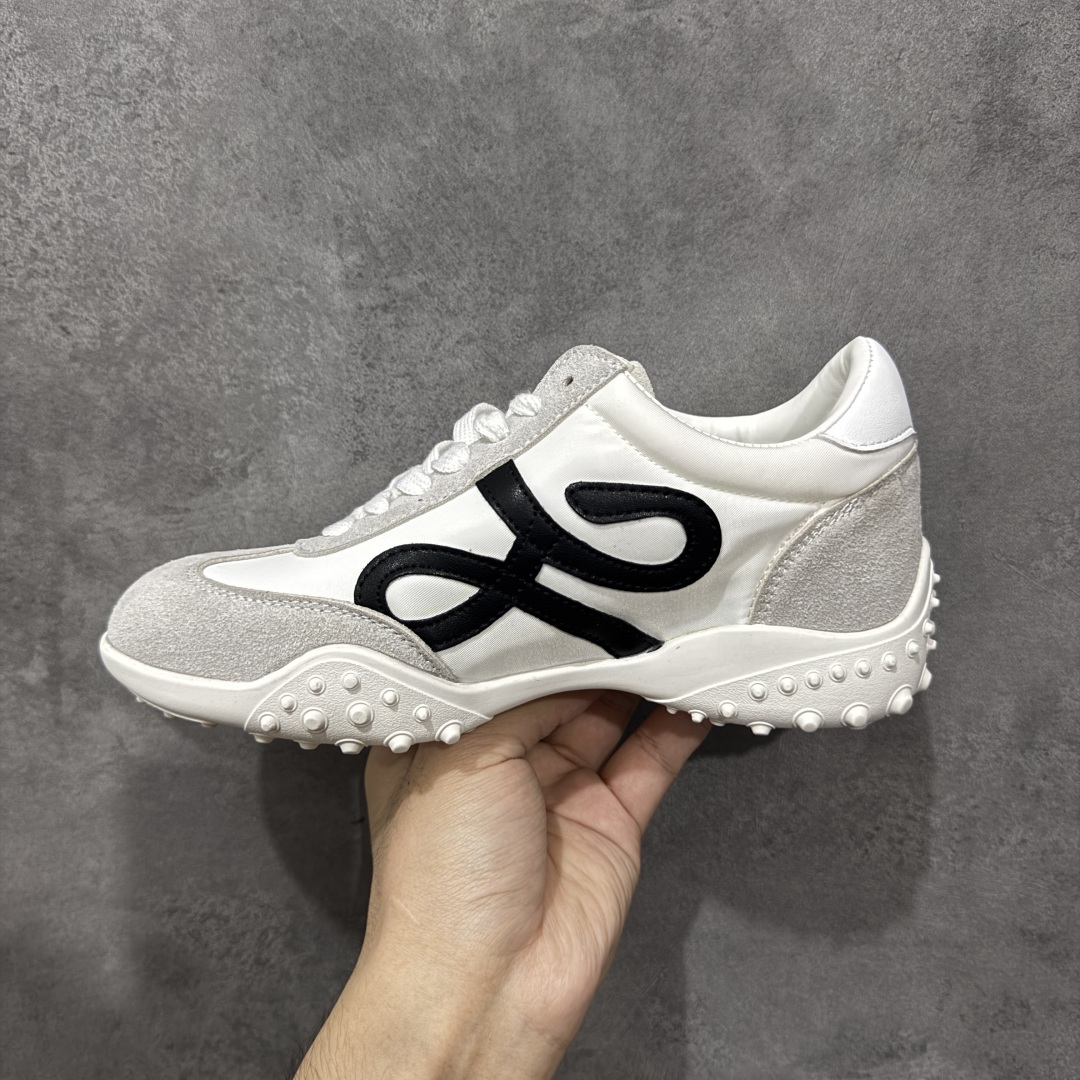 图片[2]-【公司级】新晋潮流鞋靴品牌GGCC新款 5CM内增高【城市脉搏】 GG-CC时尚轻量德训户外休闲鞋 踏青舒适度和少女感我都要 撞色鞋面和着地软弹舒适轻便鞋底 日常通勤 户外徒行 甜辣静雅皆可适配~ 舒适度满分：软糯鞋垫！走路不累脚，运动、逛街都能轻松驾驭 尺码：35 36 37 38 39 40-选品中心