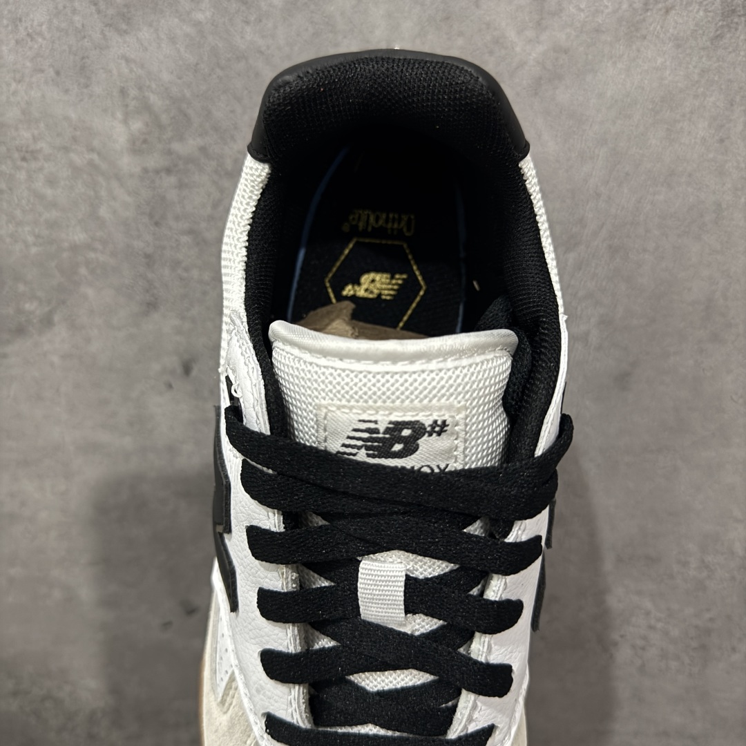 图片[8]-【公司级】New Balance NB 600 休闲舒适 耐磨轻便 低帮 板鞋 以更纯粹的复古风格设计打造的全新造型。侧身还以解构设计，将 N 字标志以做旧压花样式呈现，样式别具新意。而麂皮、冲孔皮革的塑造，则呈现出高级怀旧气质，也让鞋款在奢华时装风格与运动氛围之间达到了平衡。 货号：NM600WTA 尺码：36-45 编码：GLB220230-选品中心